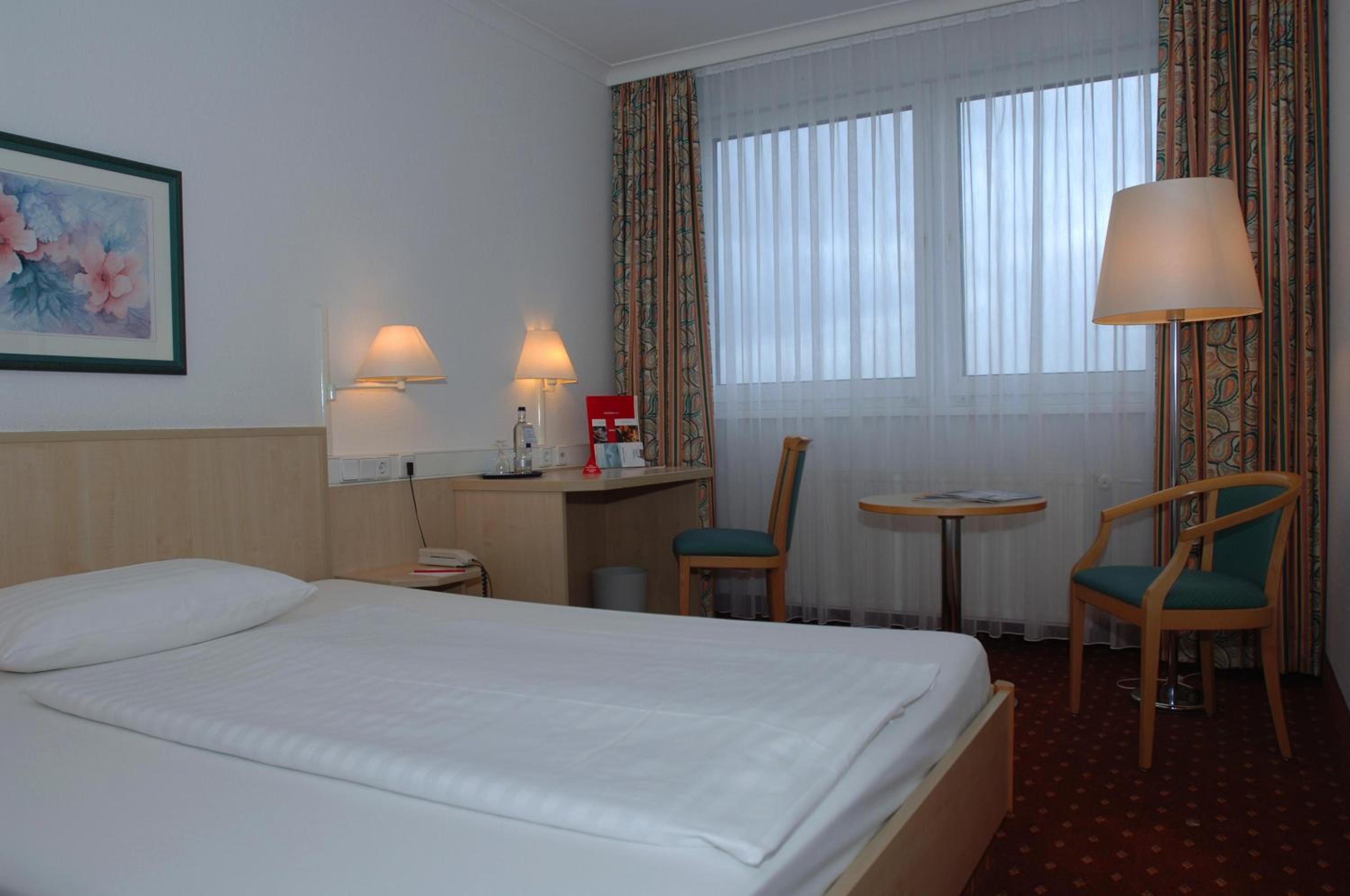Double Room - Photo 7