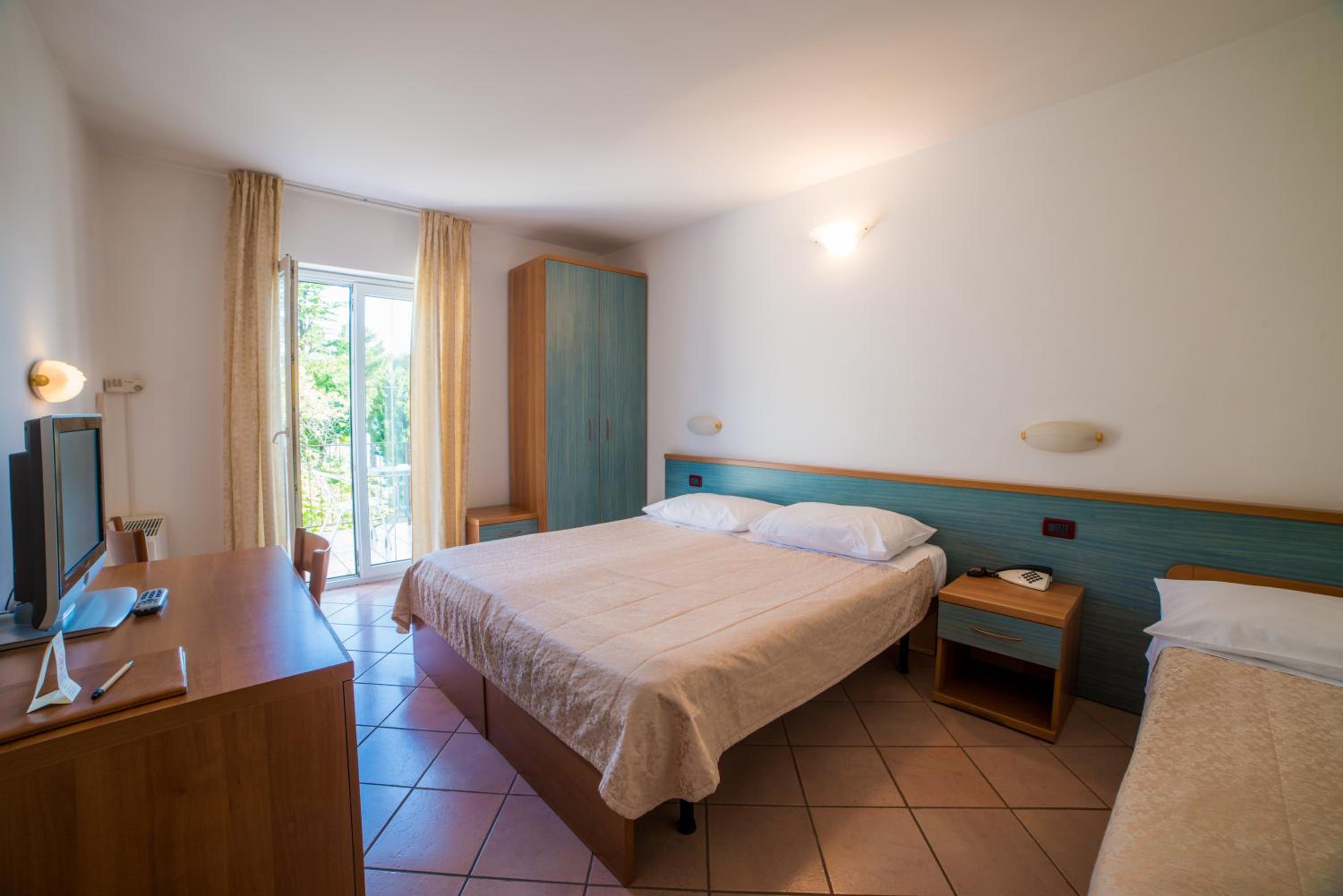Economy Double or Twin Room with Balcony (3 Adults)