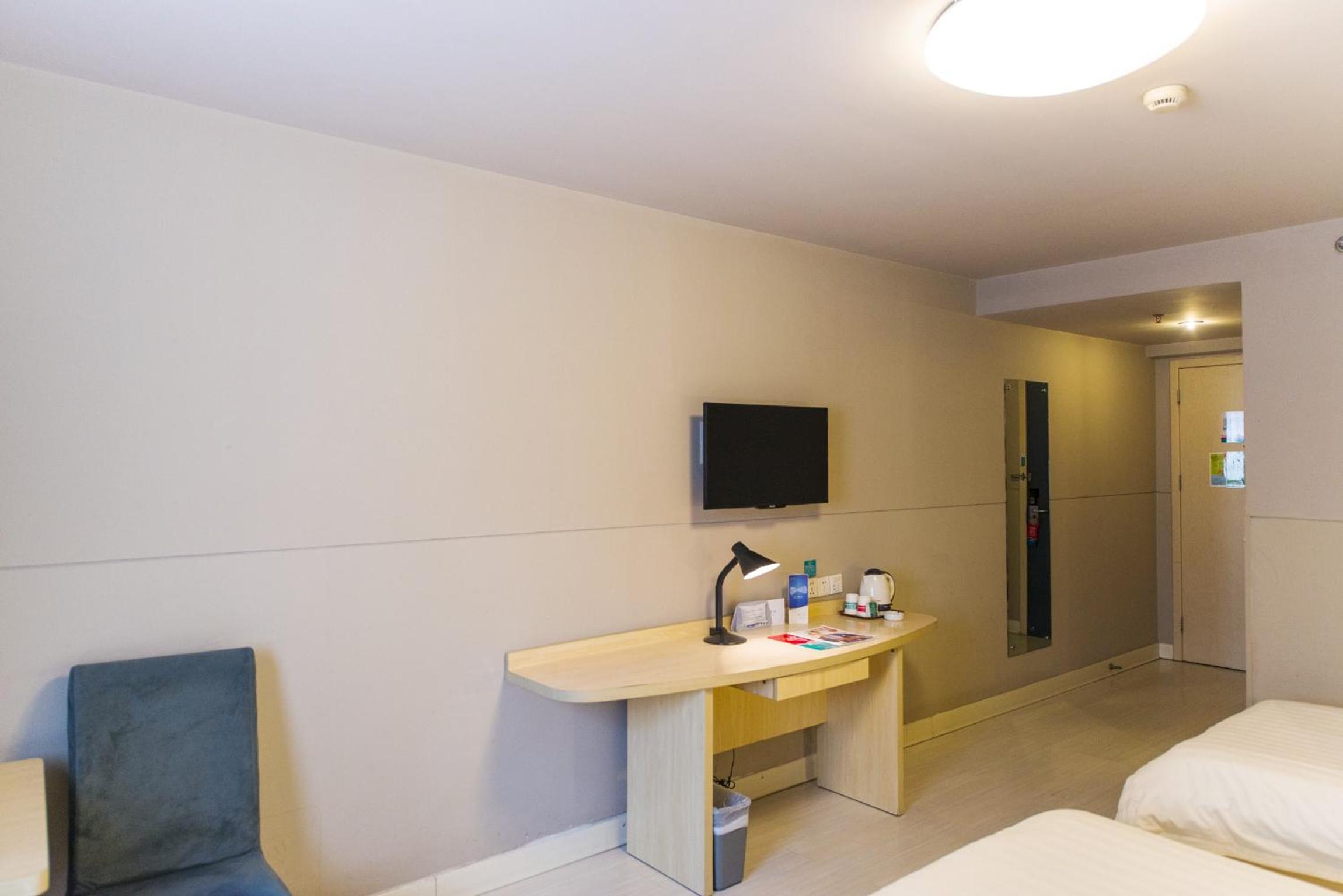 Deluxe Twin Room photo 1