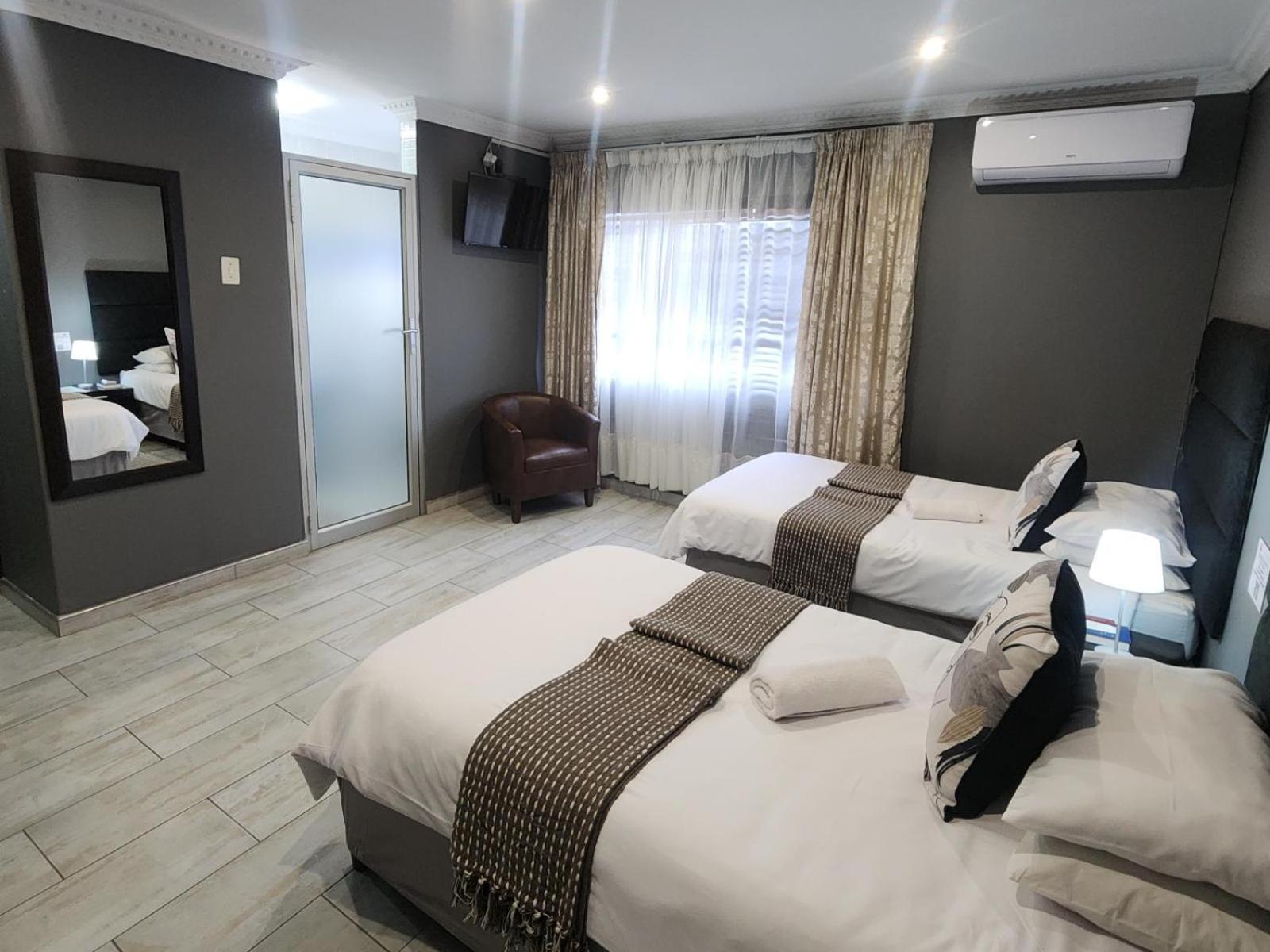 Comfort Twin Room photo 3
