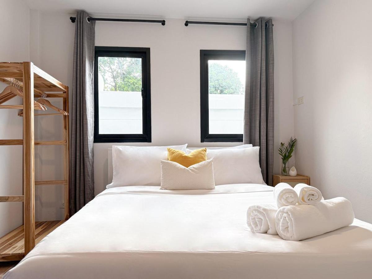 Two-Bedroom House photo 2