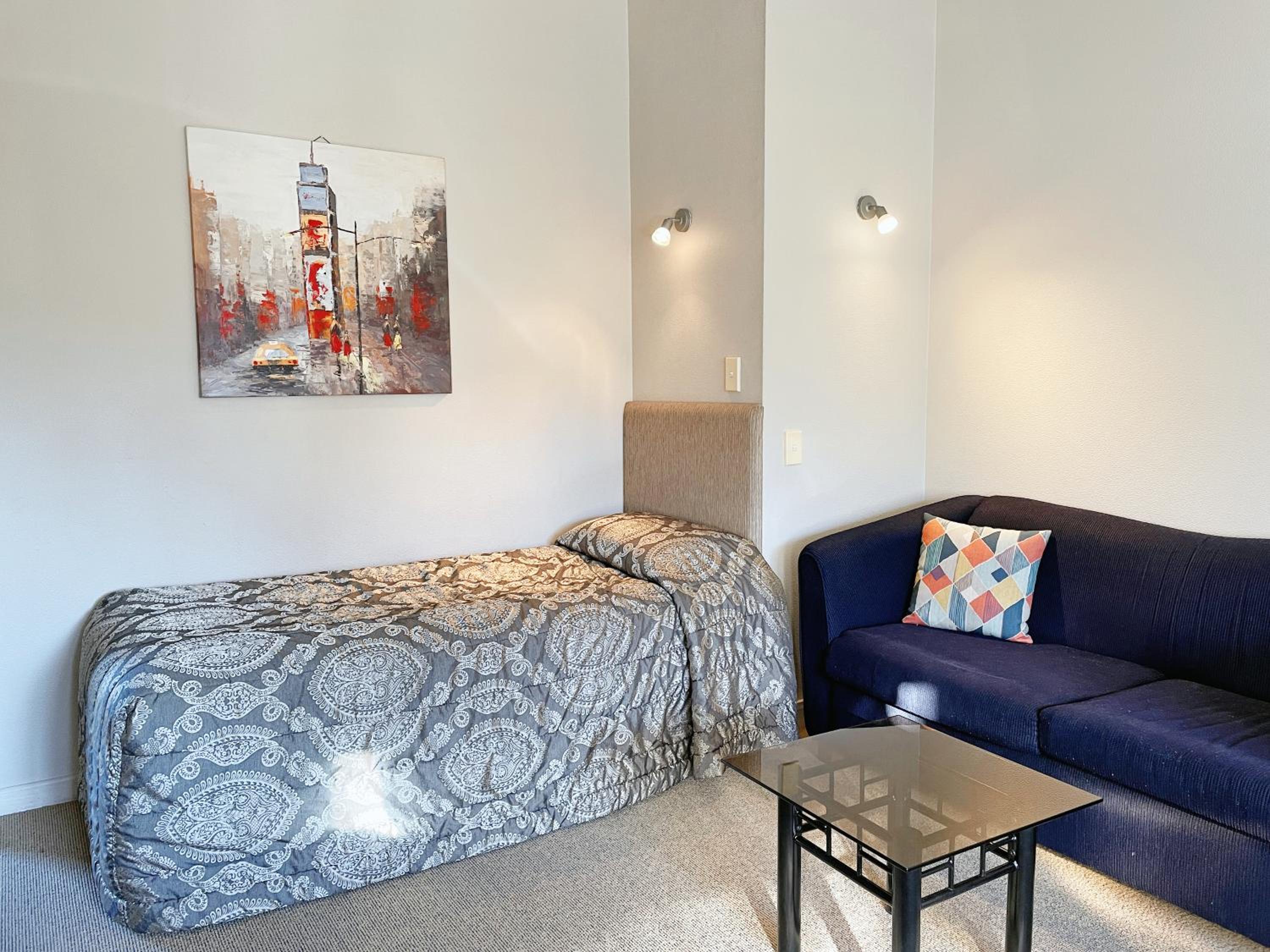 Budget Triple Room photo 2