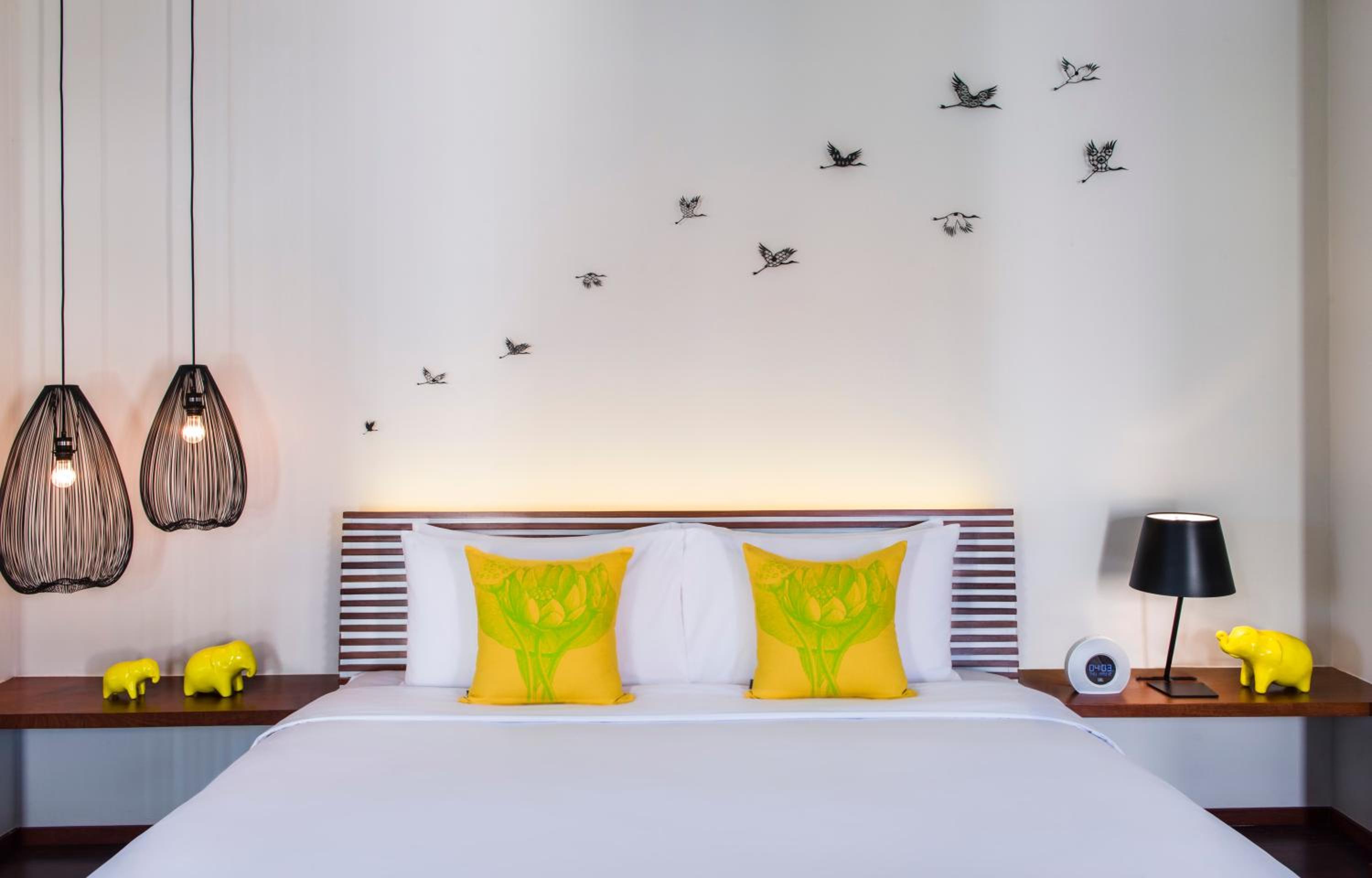 Sarus Crane Suite - Photo 3