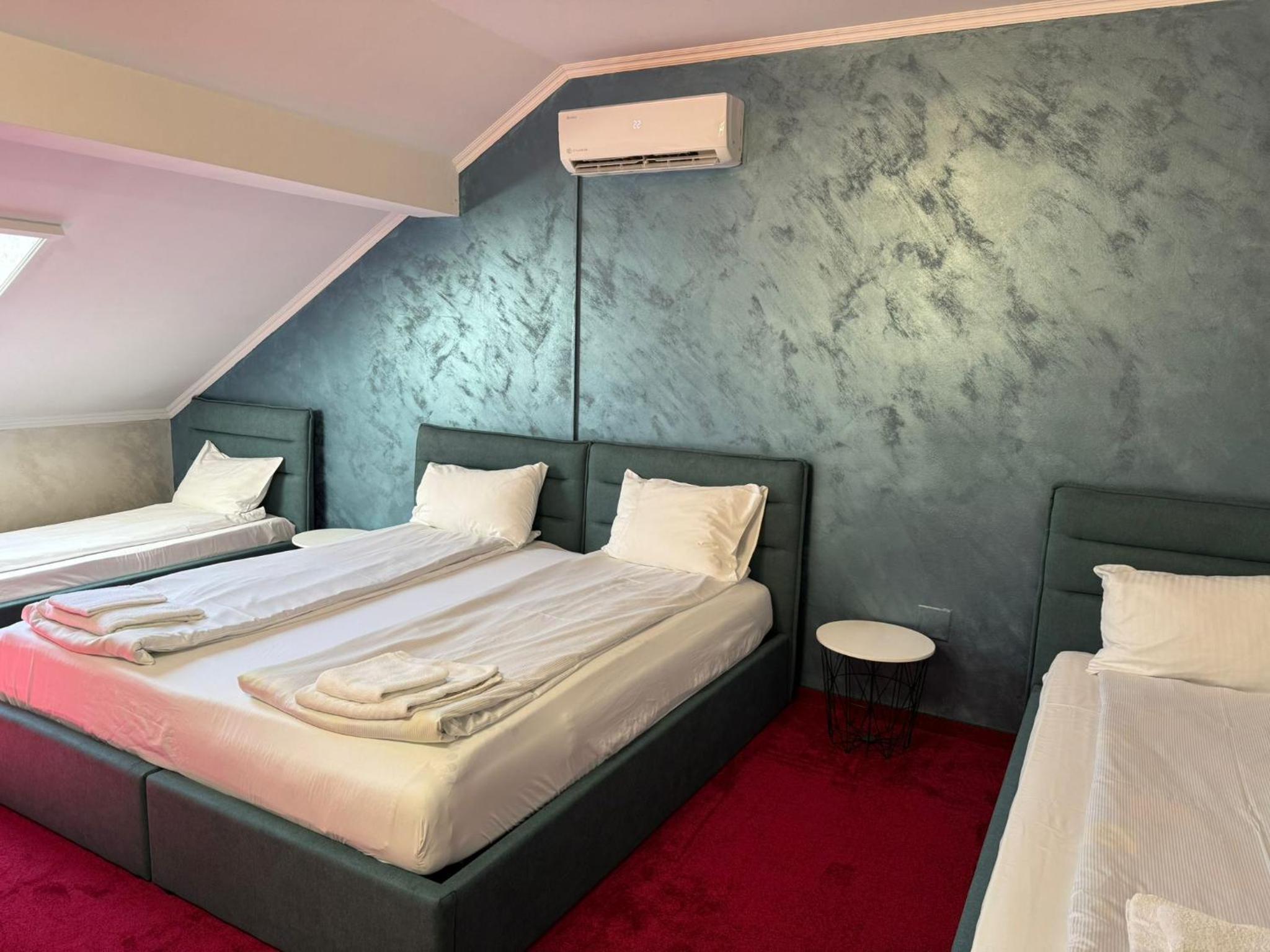 Deluxe Quadruple Room