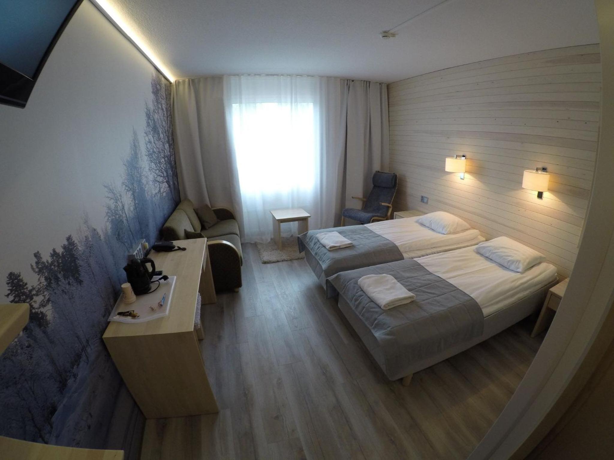Premium Twin Room - Photo 8
