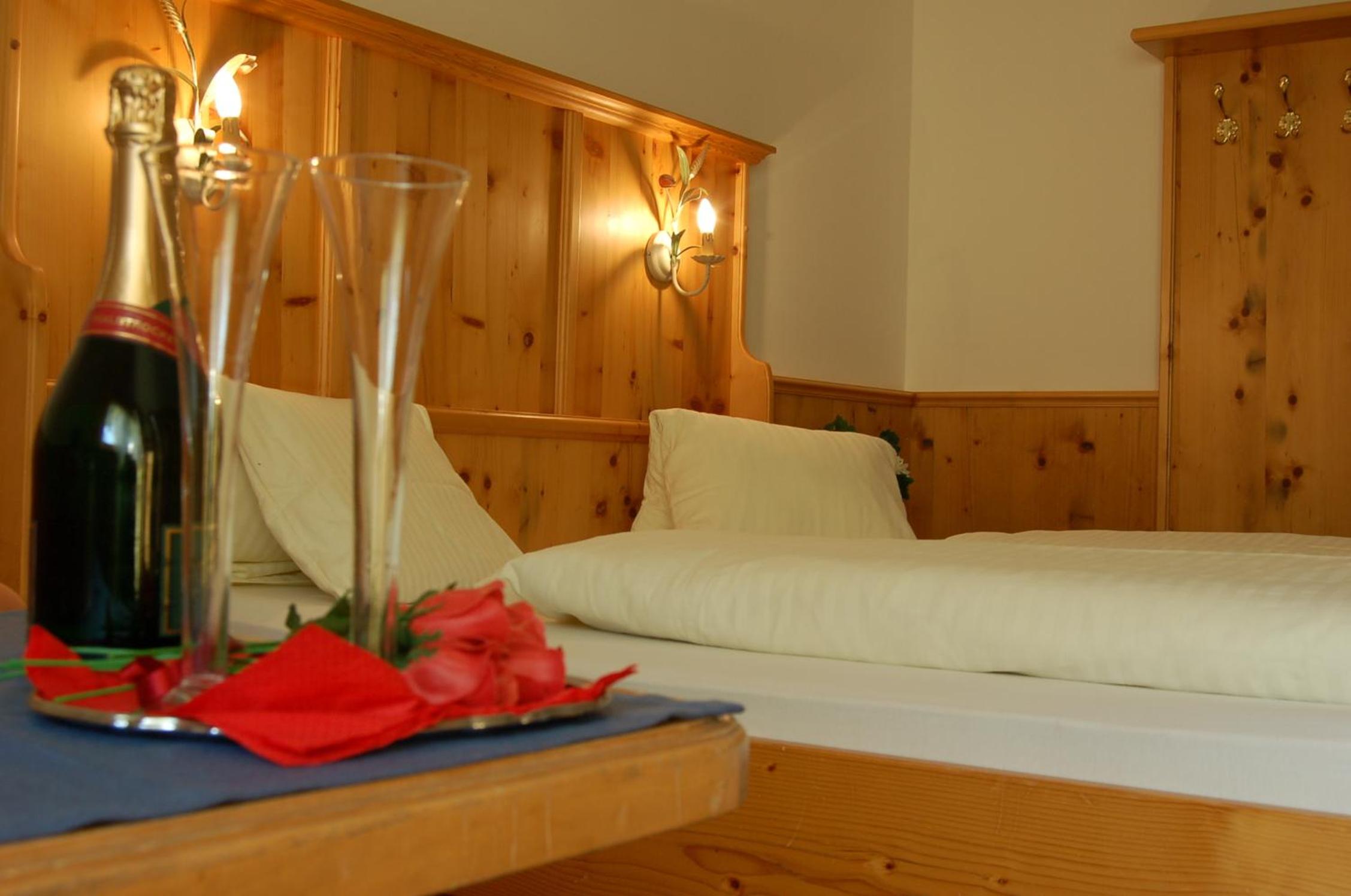 Double Room - Photo 3