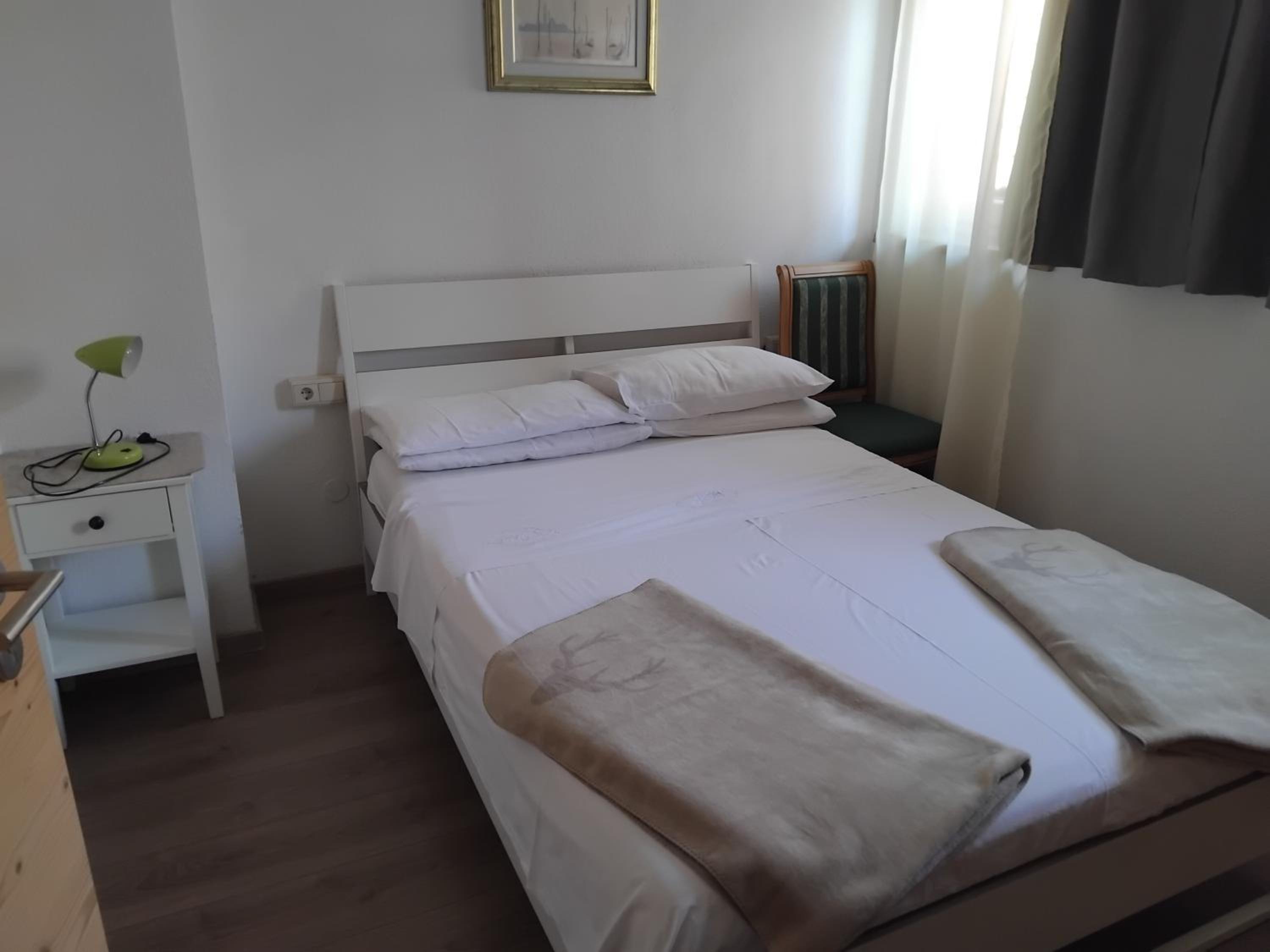 Small Double Room photo 1