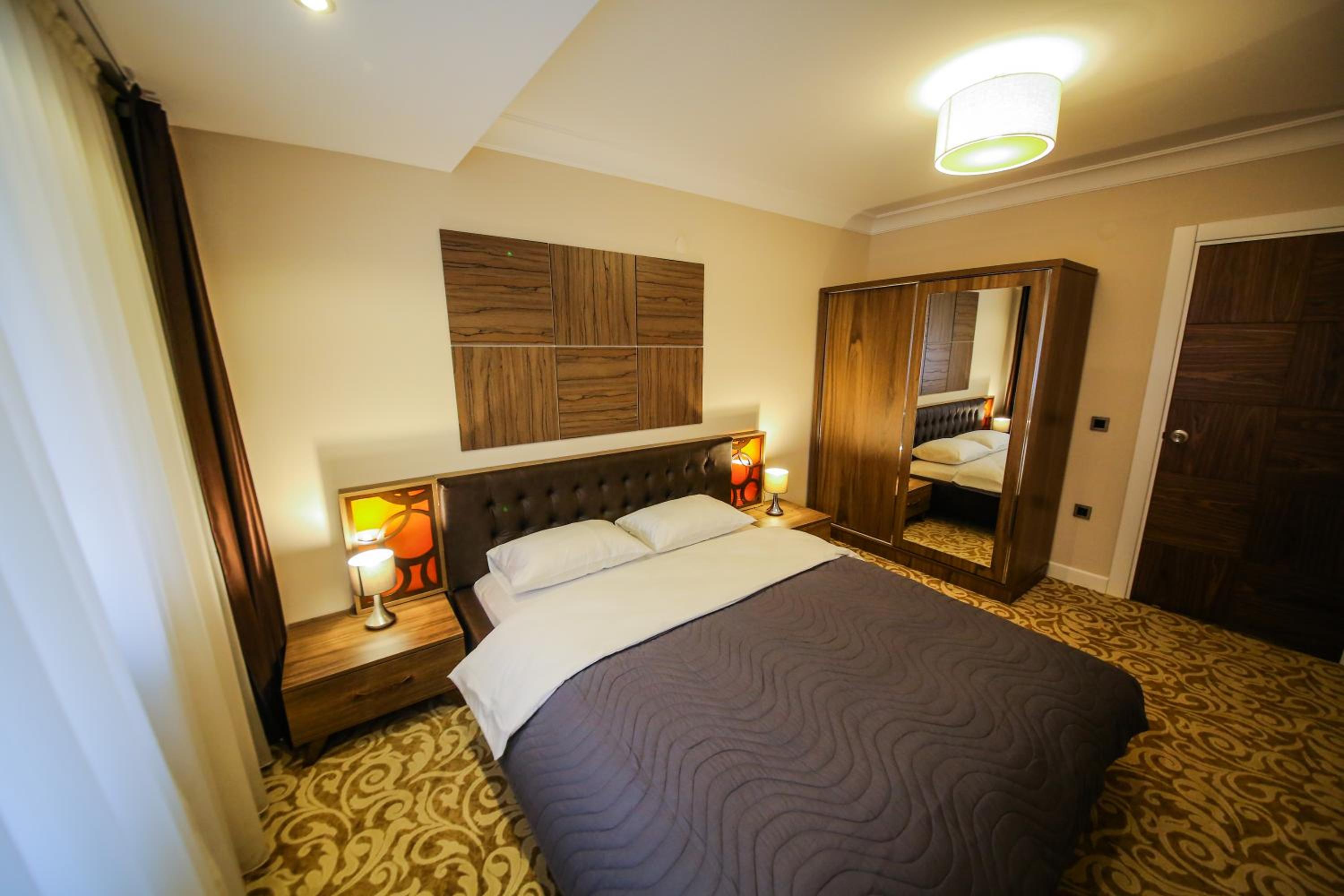 Deluxe Two-Bedroom Suite photo 3