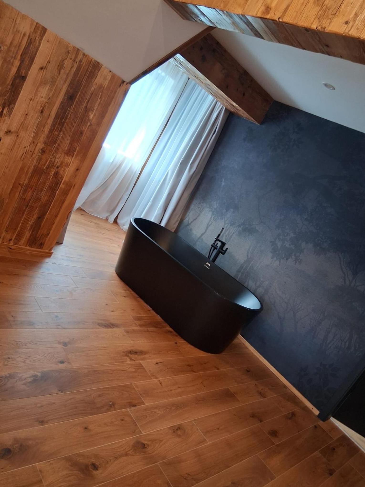 Deluxe Double Room with Balcony photo 2