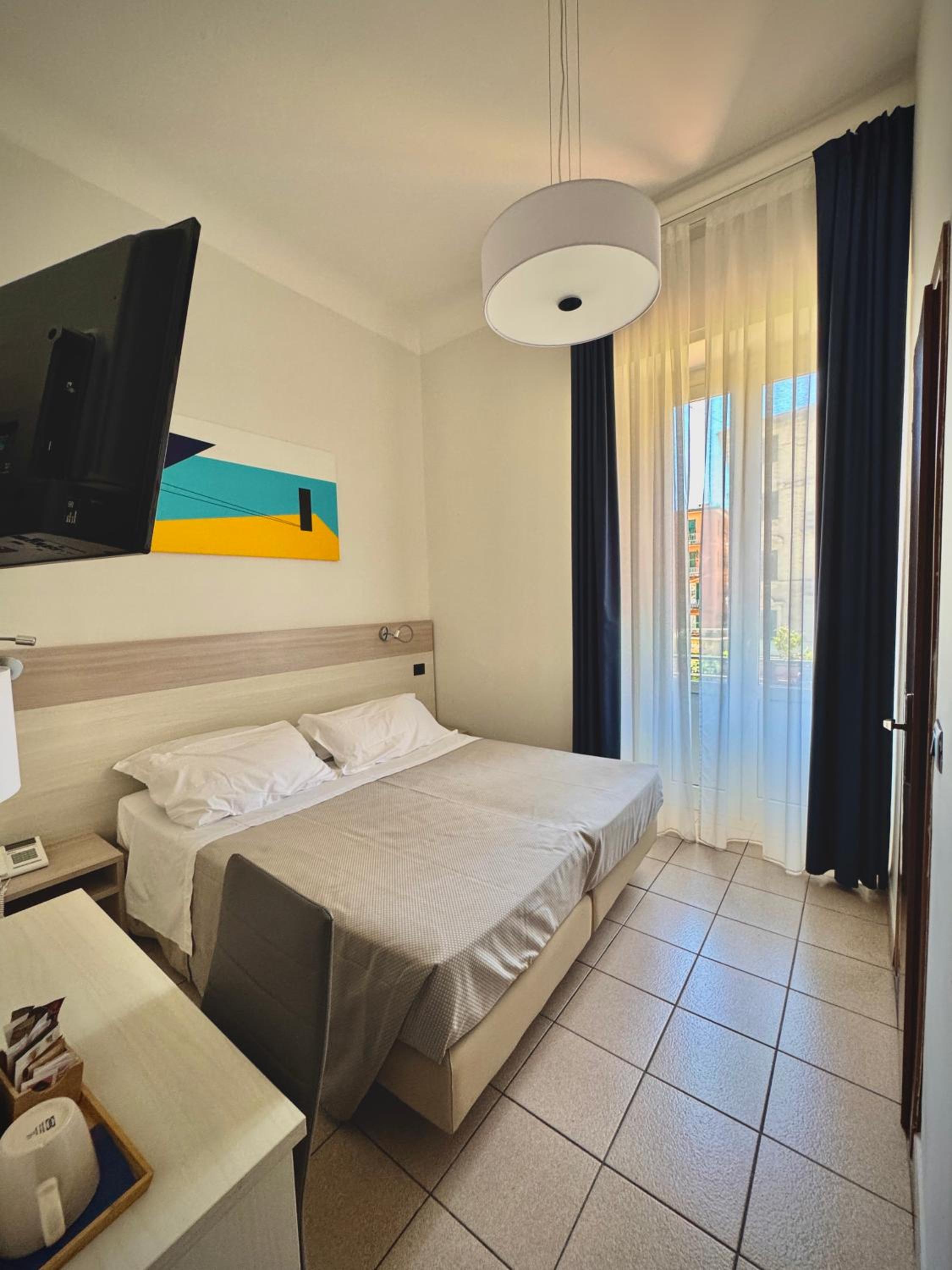 Deluxe Double or Twin Room with City View photo 1