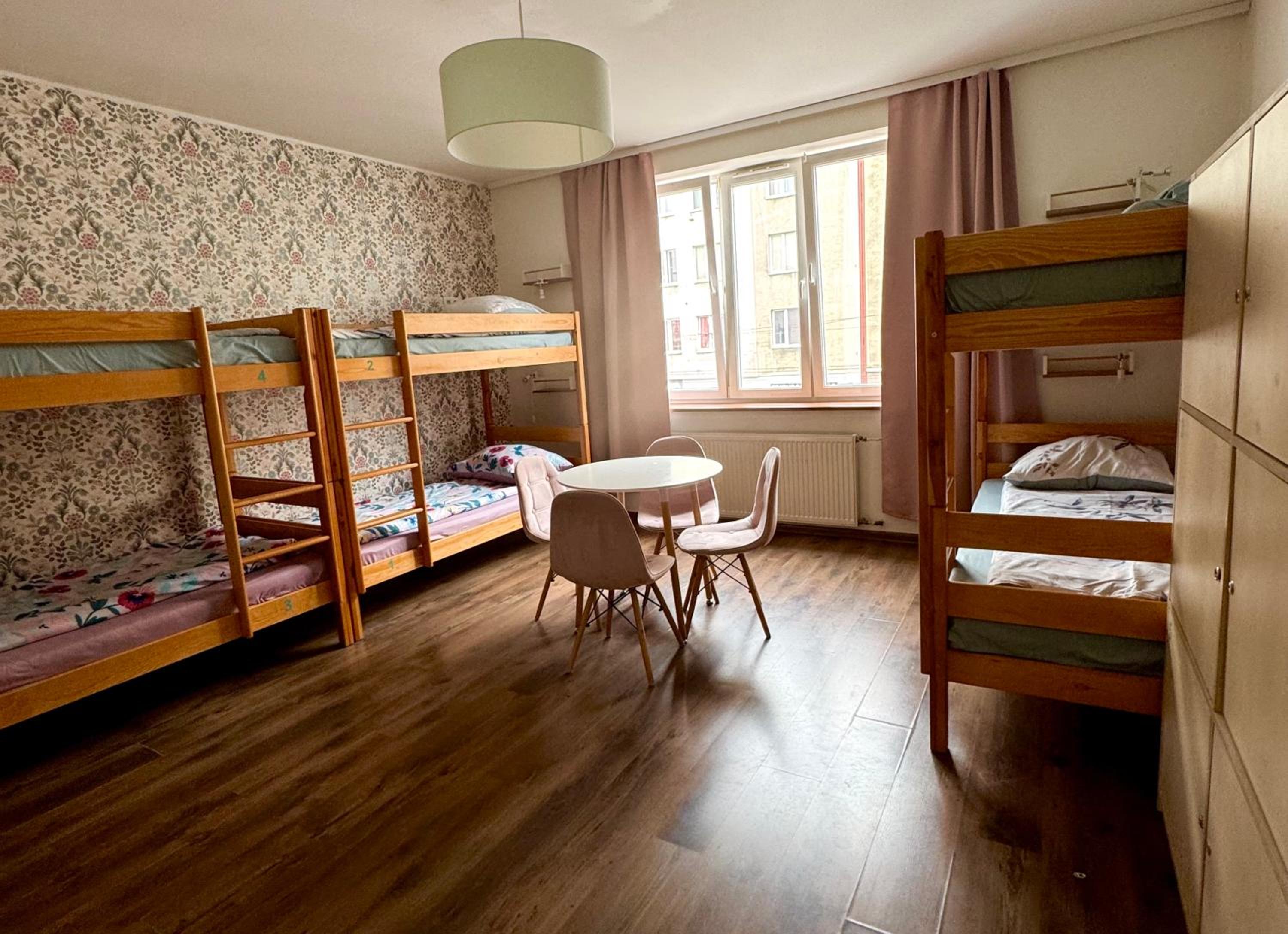 Bed in 6-Bed Mixed Dormitory Room photo 1