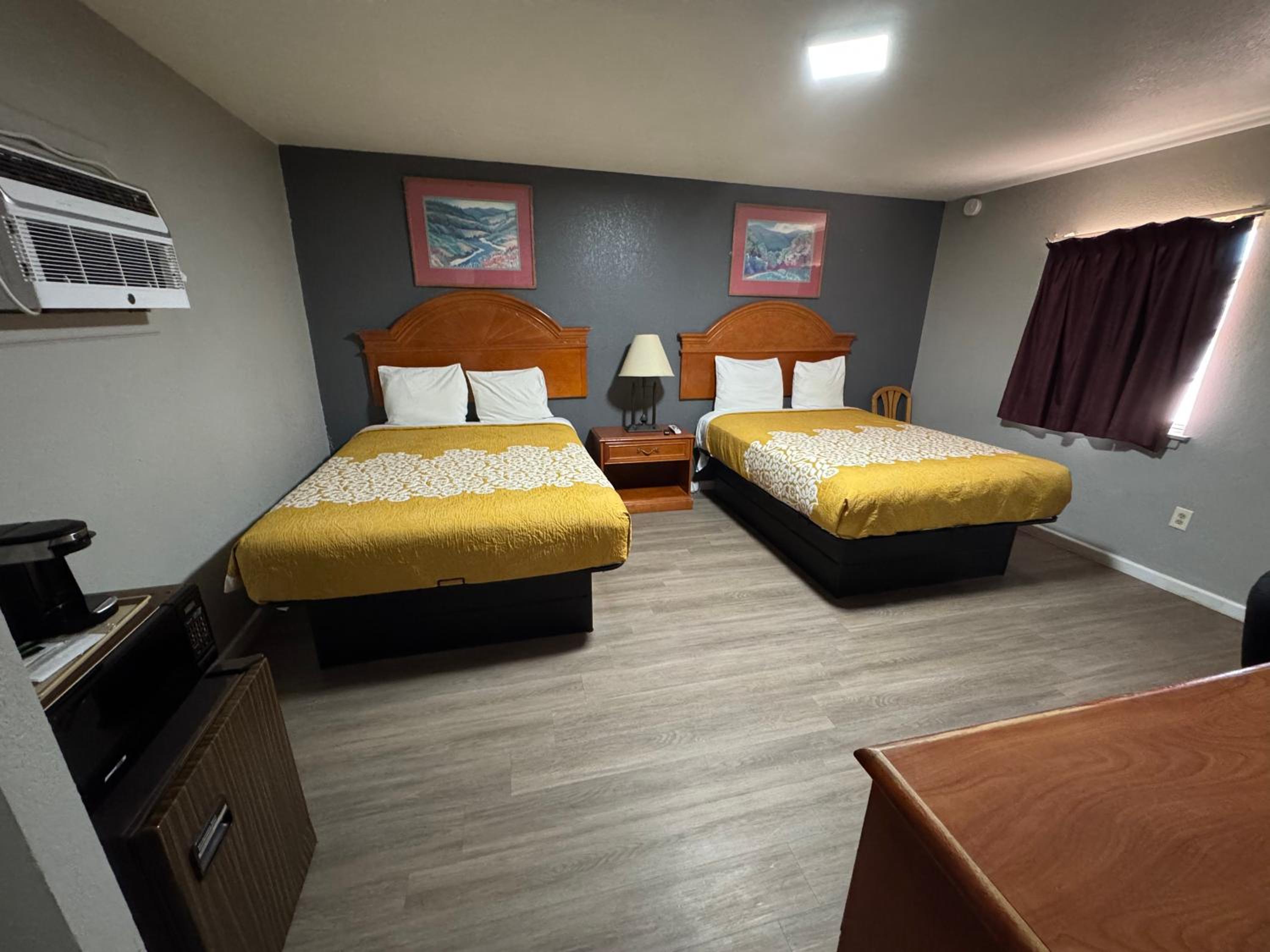 Standard Queen Room photo 1