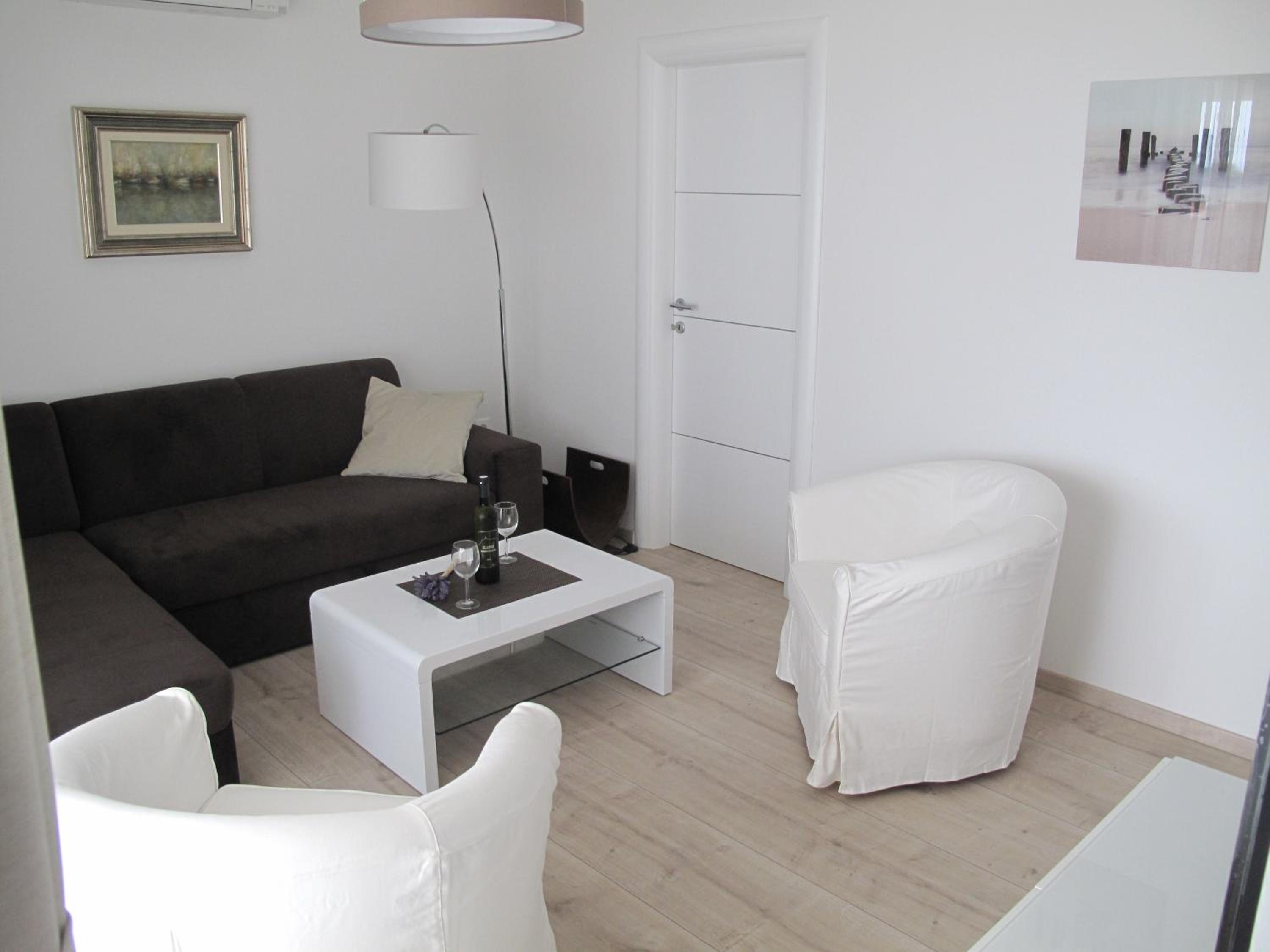 Two-Bedroom Apartment with Balcony and Sea View