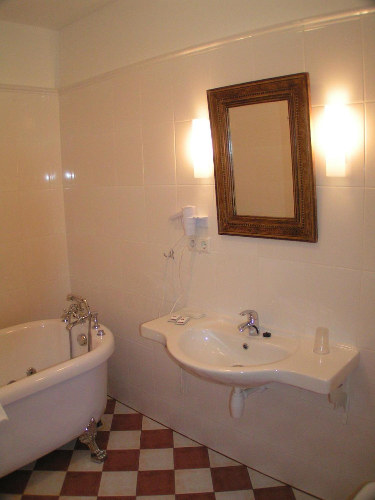 Suite photo 1