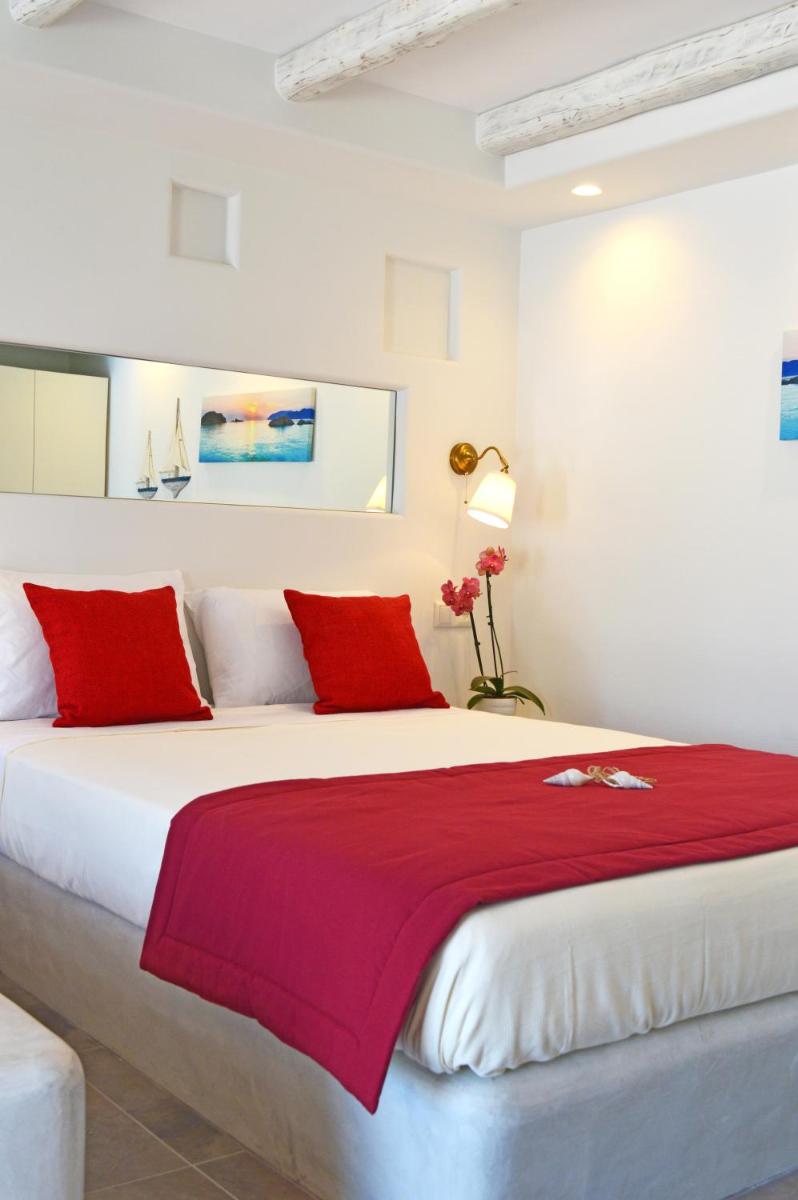 Deluxe Triple Studio