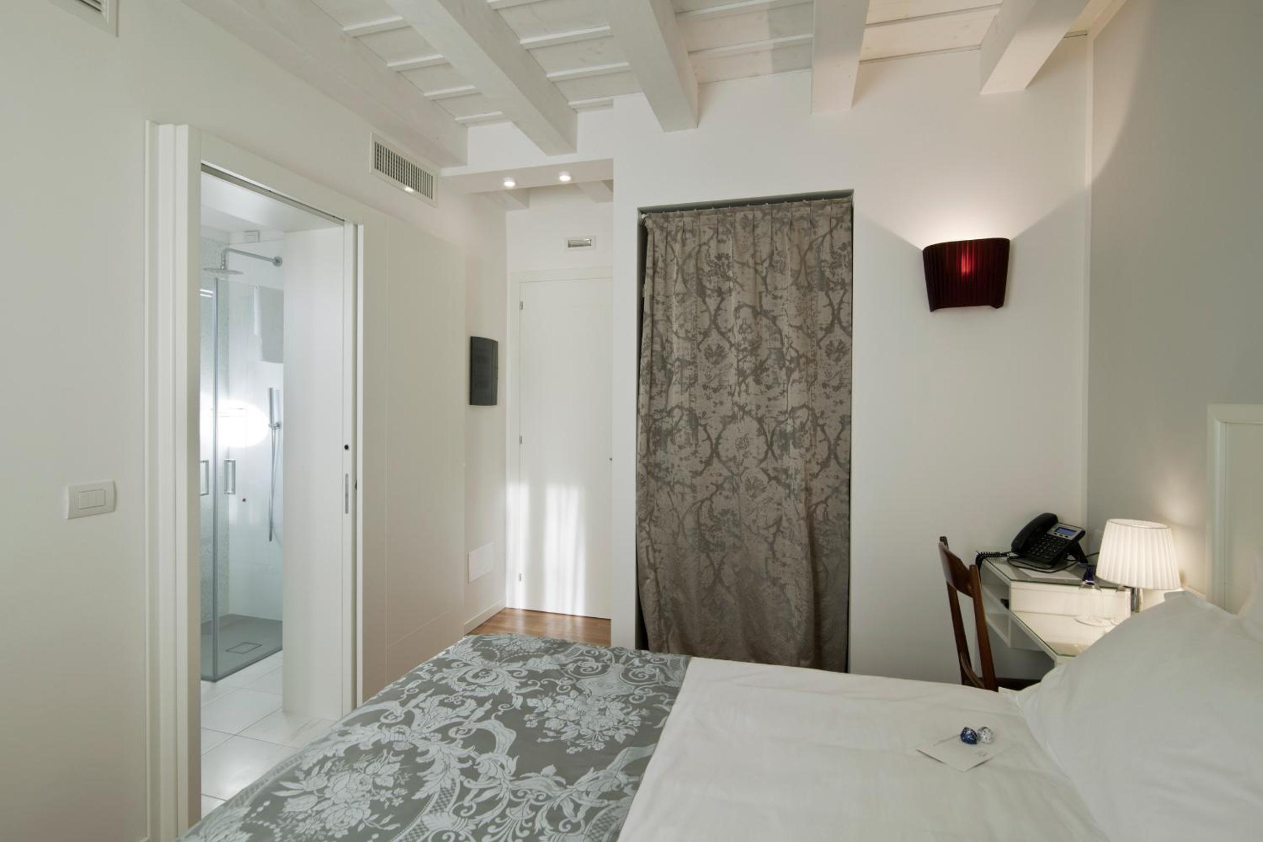Comfort Double or Twin Room
