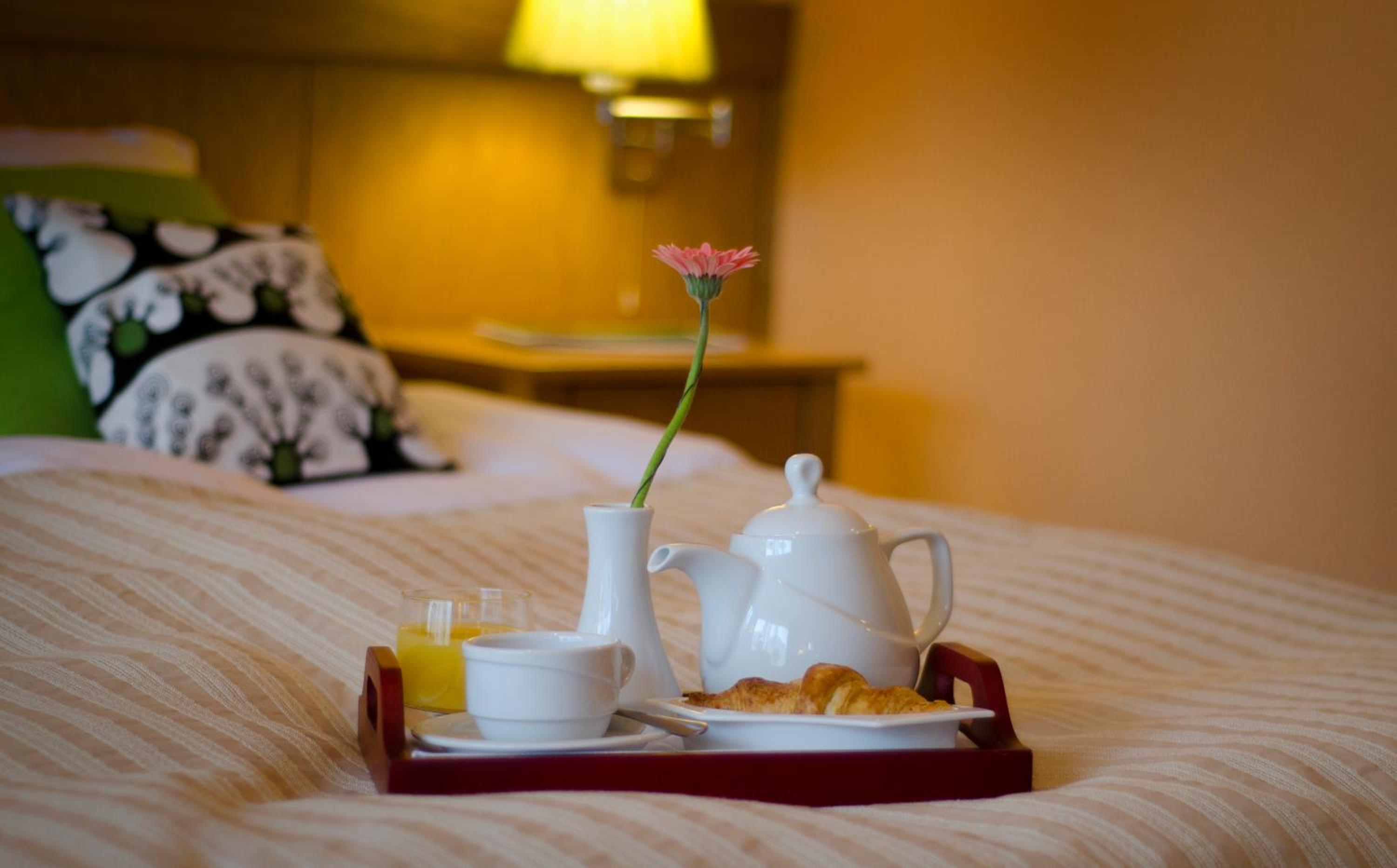 Premium Double or Twin Room - Photo 2