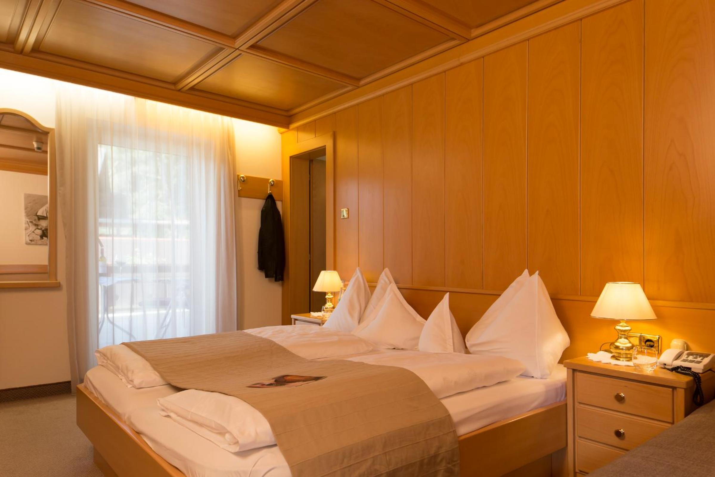 Standard Double or Twin Room photo 3