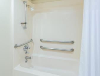 Queen Room - Disability Access/Non-Smoking - Photo 9
