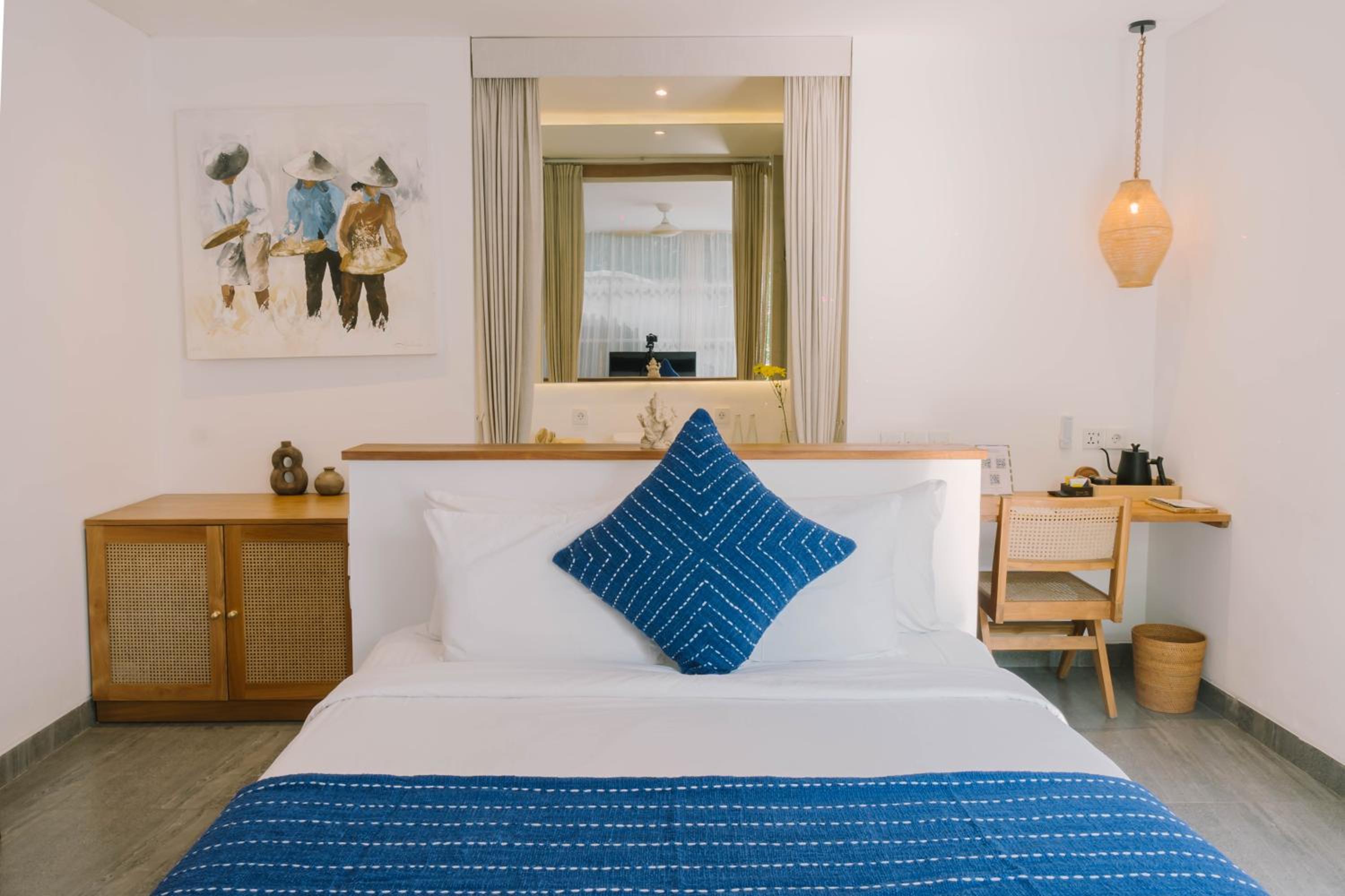 Suite with Garden View - Photo 2