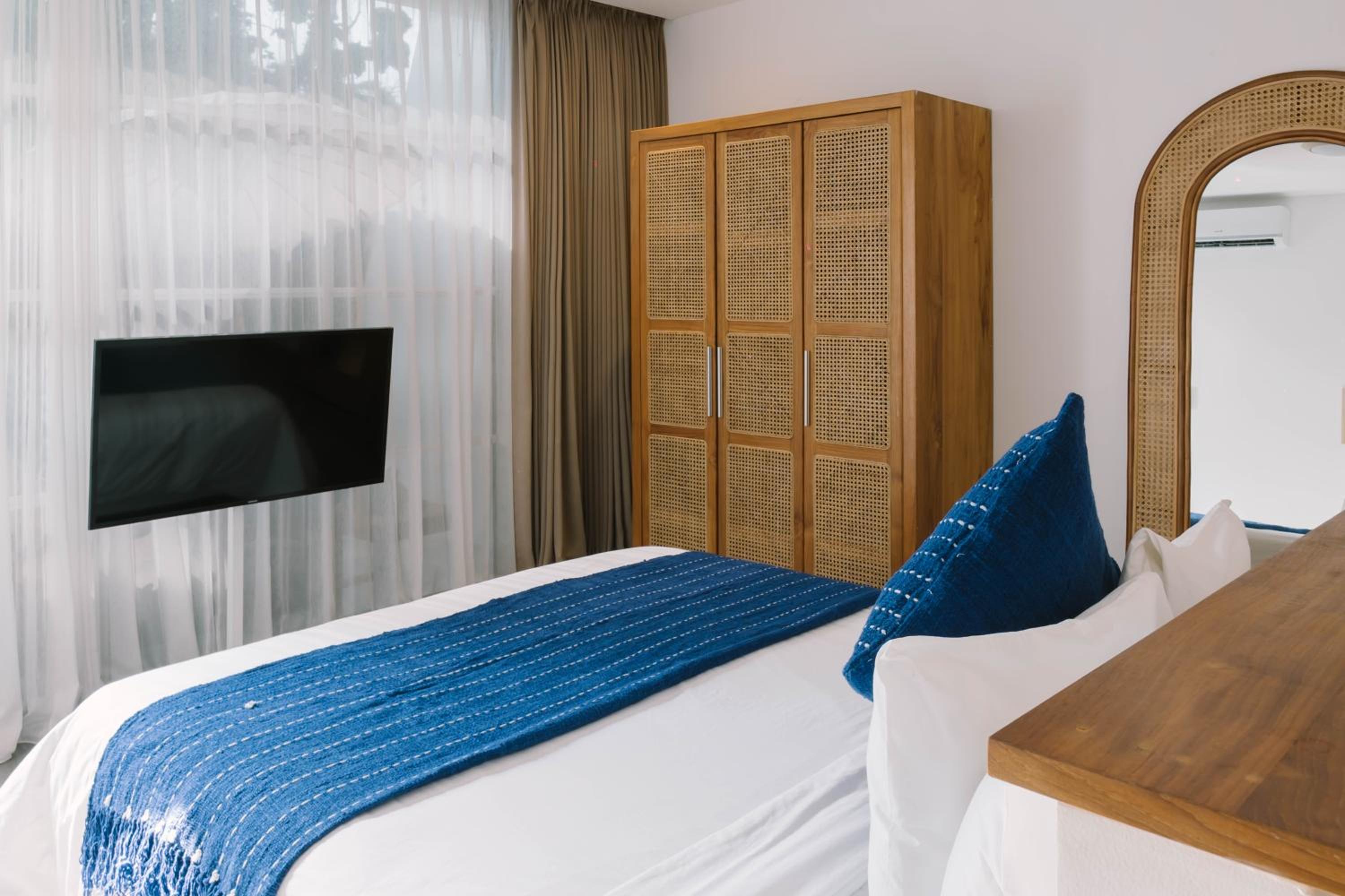 Suite with Garden View - Photo 3