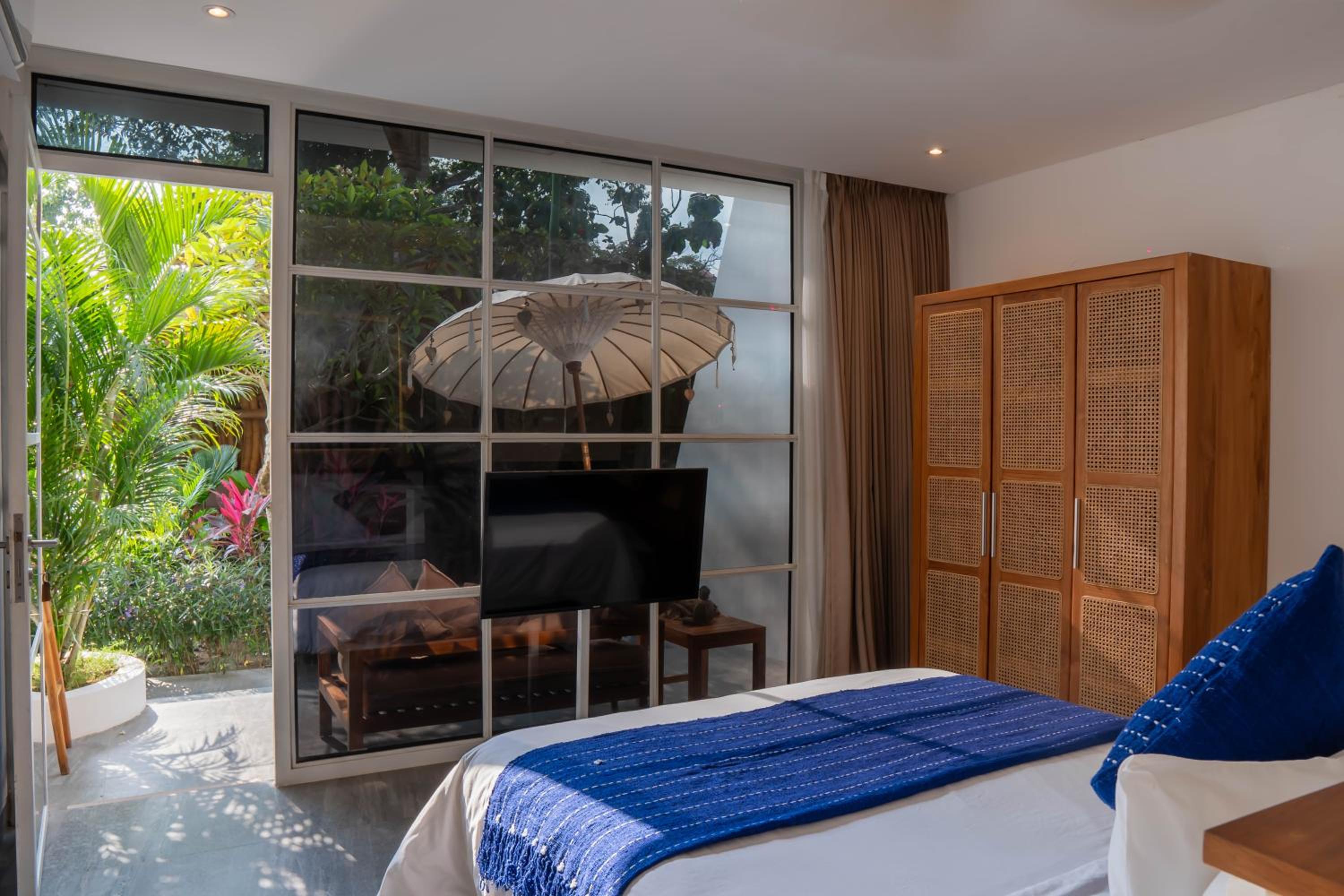 Suite with Garden View - Photo 10