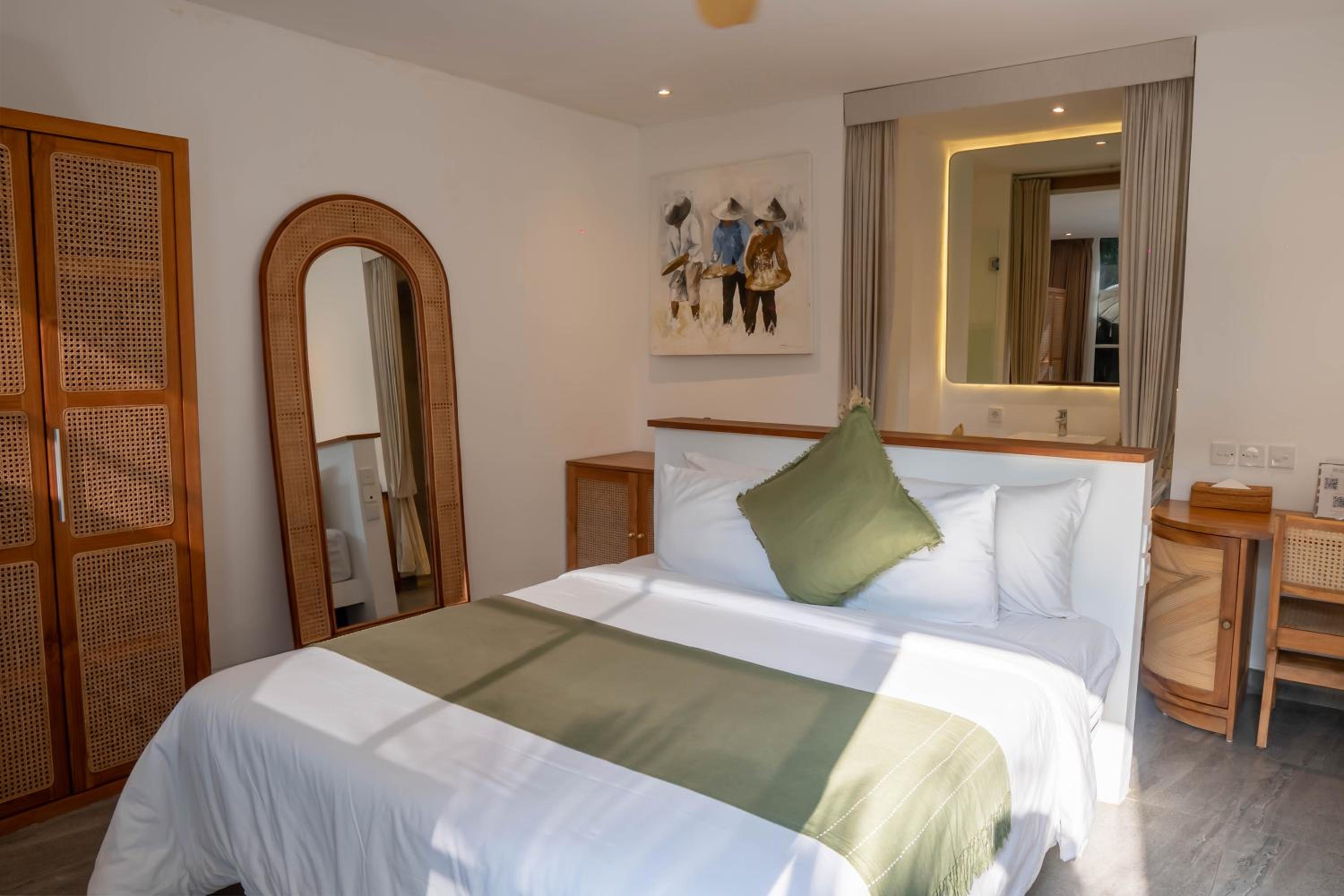 Suite with Garden View - Photo 14