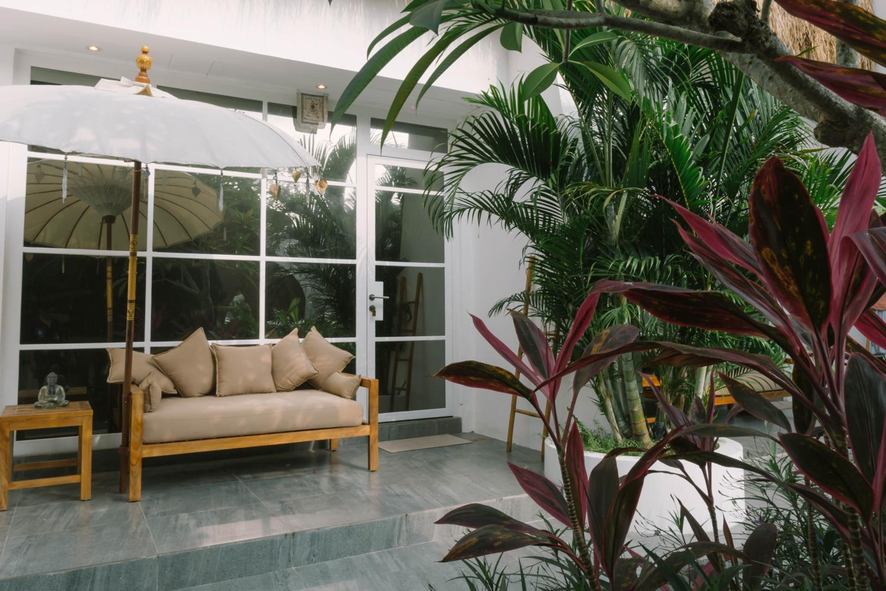 Suite with Garden View - Photo 7