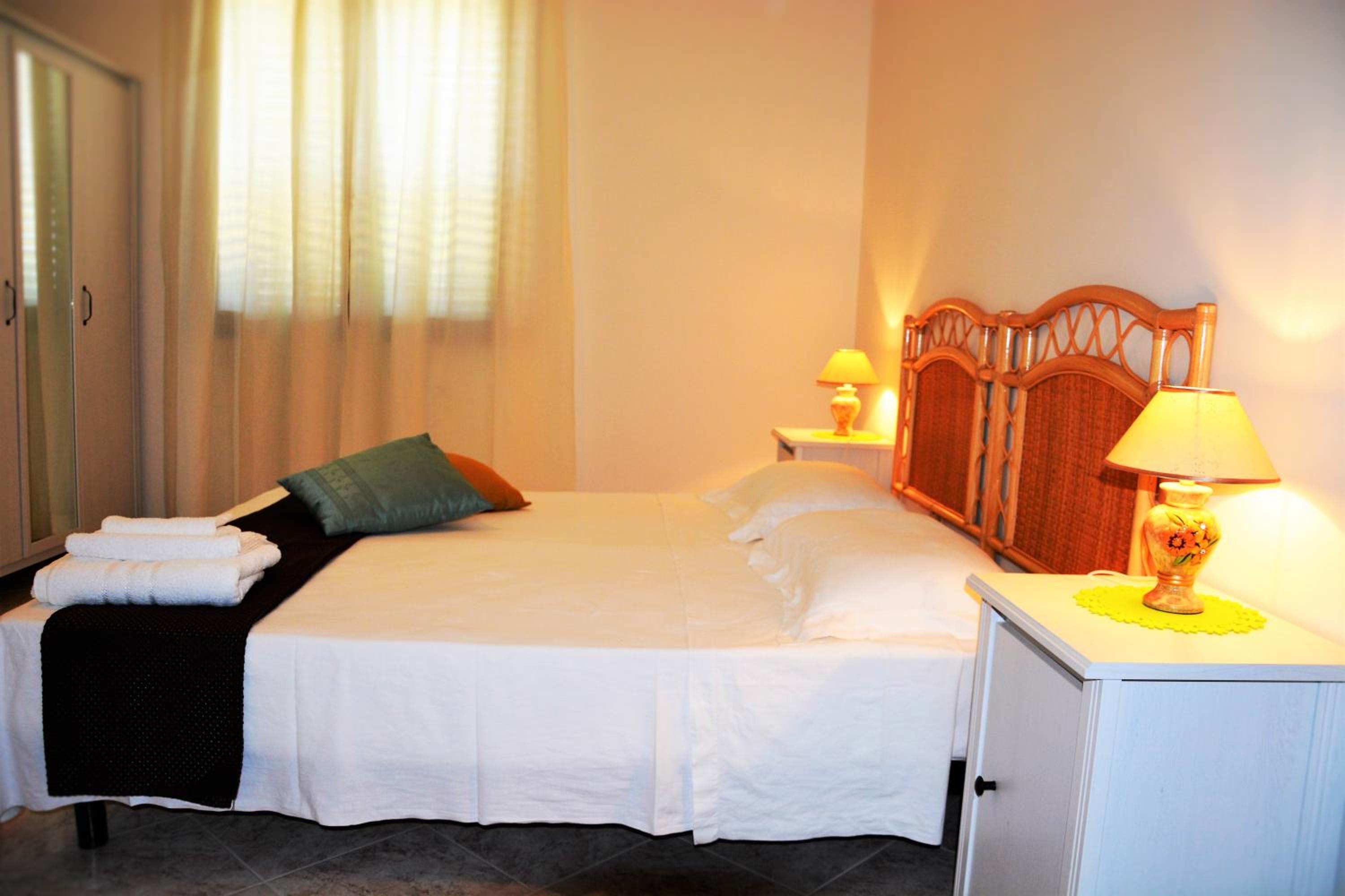 Double Room with Private Bathroom photo 1
