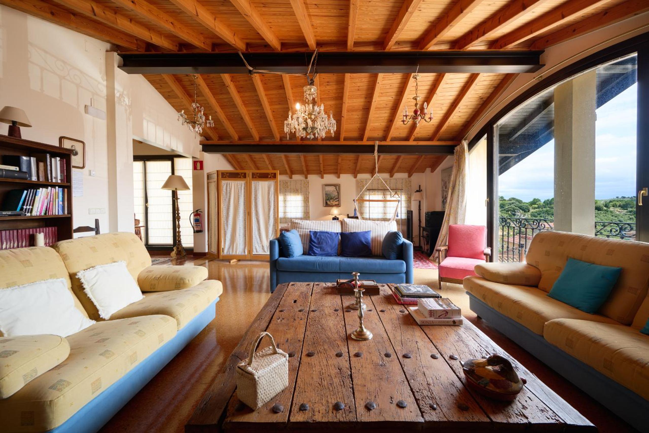 Three-Bedroom Villa photo 3