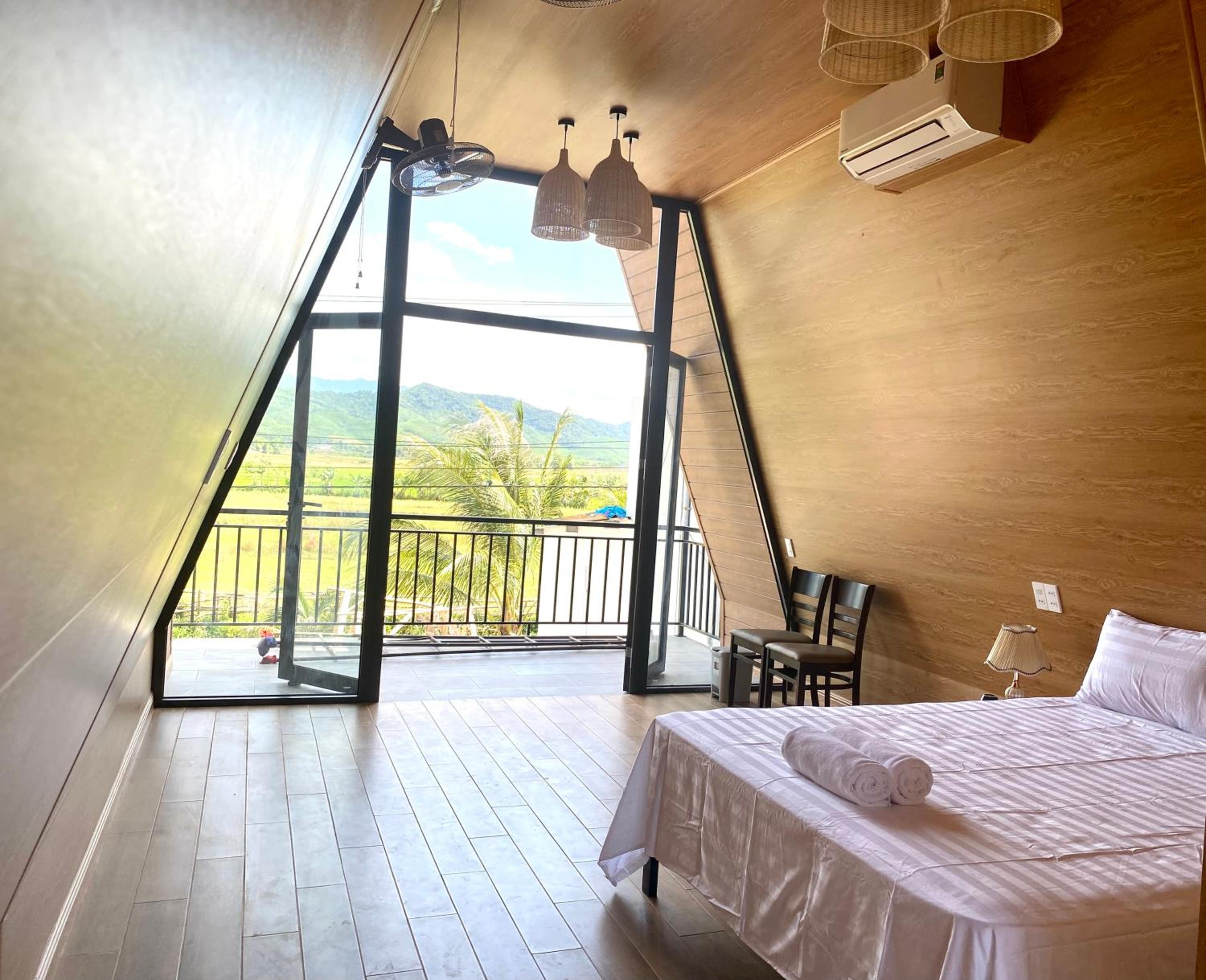 King Room with Mountain View photo 1