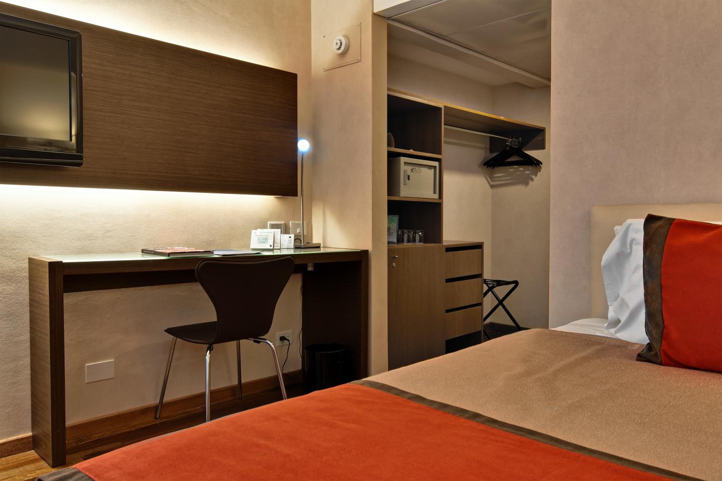 Executive Triple Room