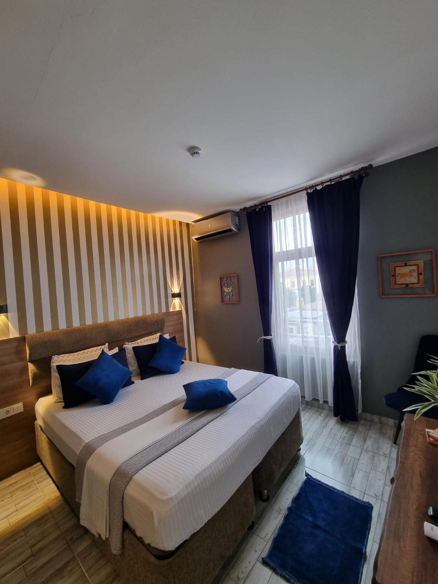 Budget Double Room photo 1