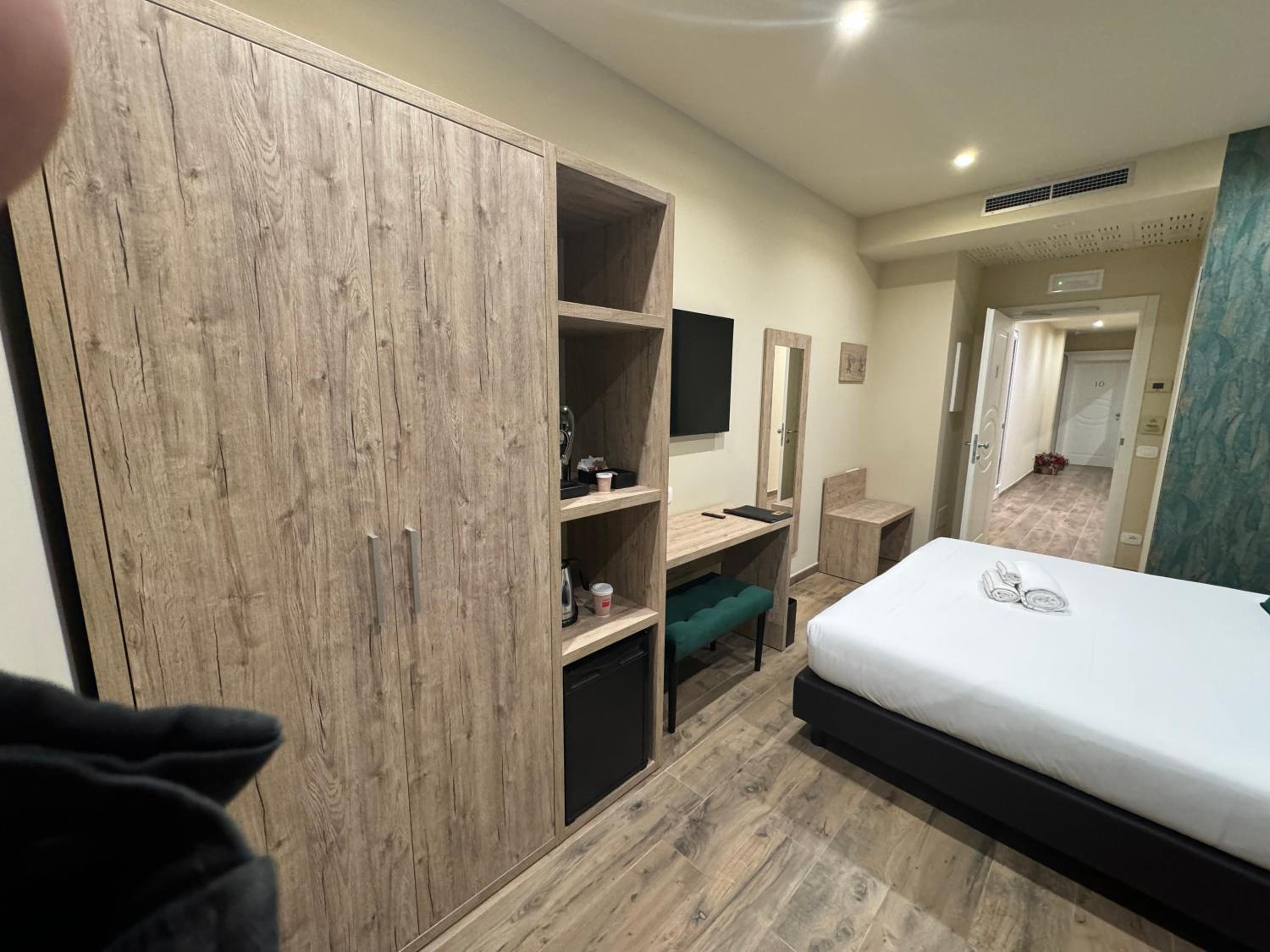 Deluxe Double Room photo 3