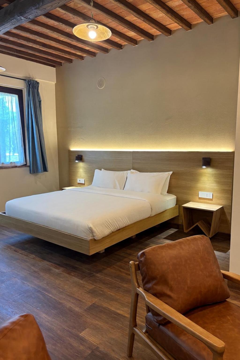 Quadruple Room with Private Bathroom photo 1
