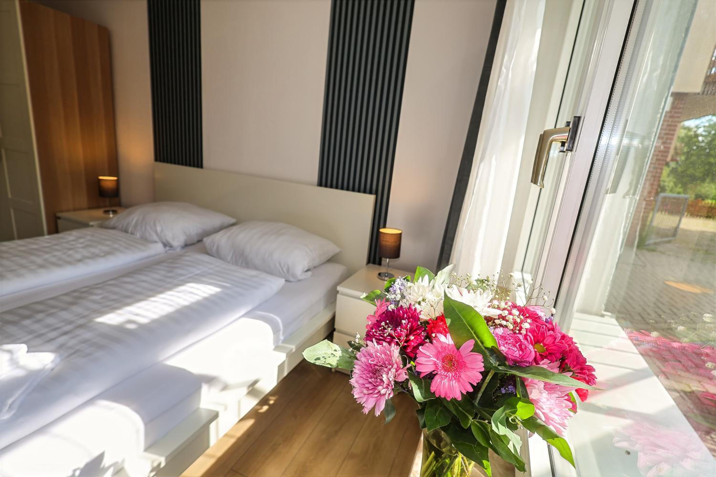 Economy Double Room - Photo 1