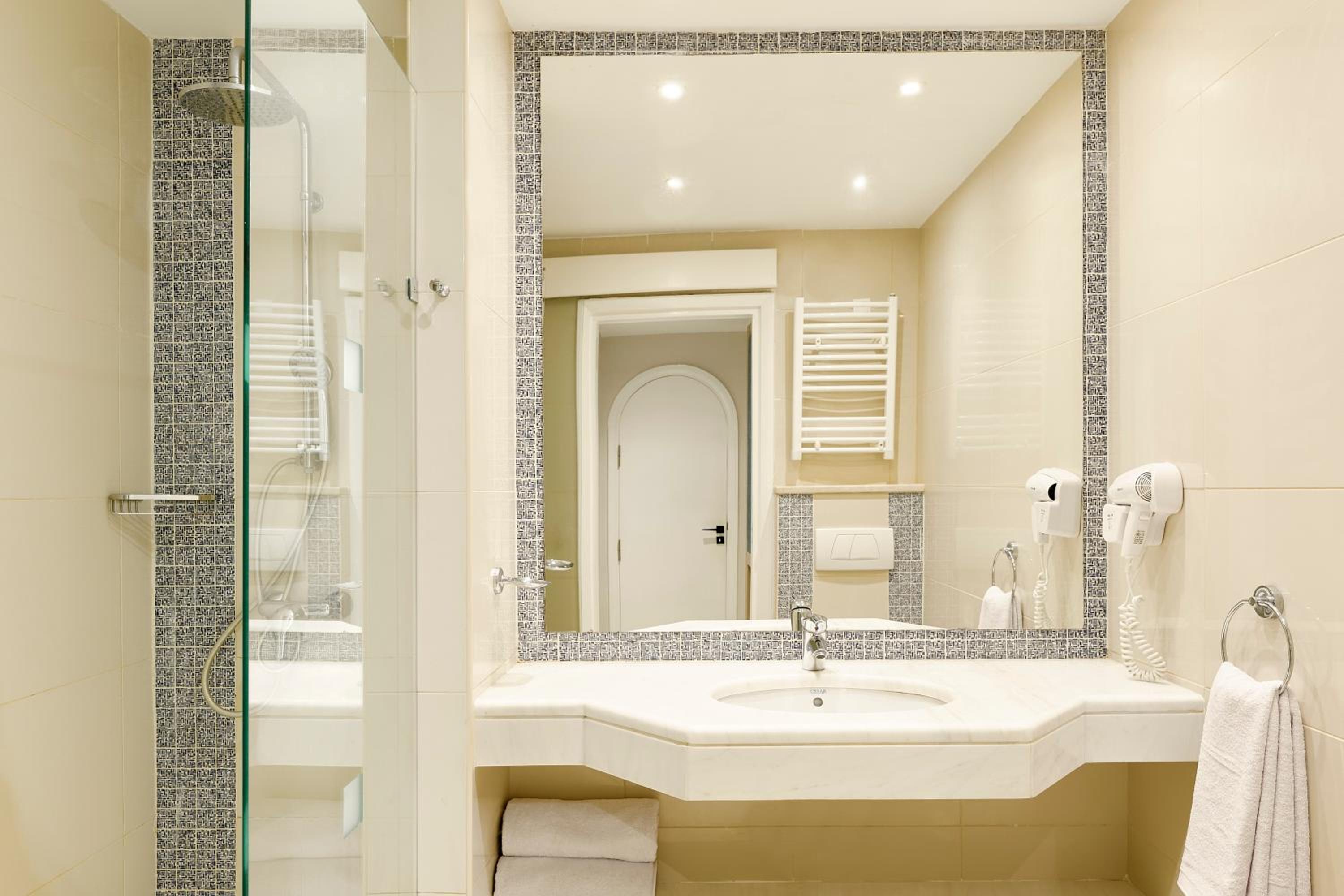 Suite with Garden View - Photo 1