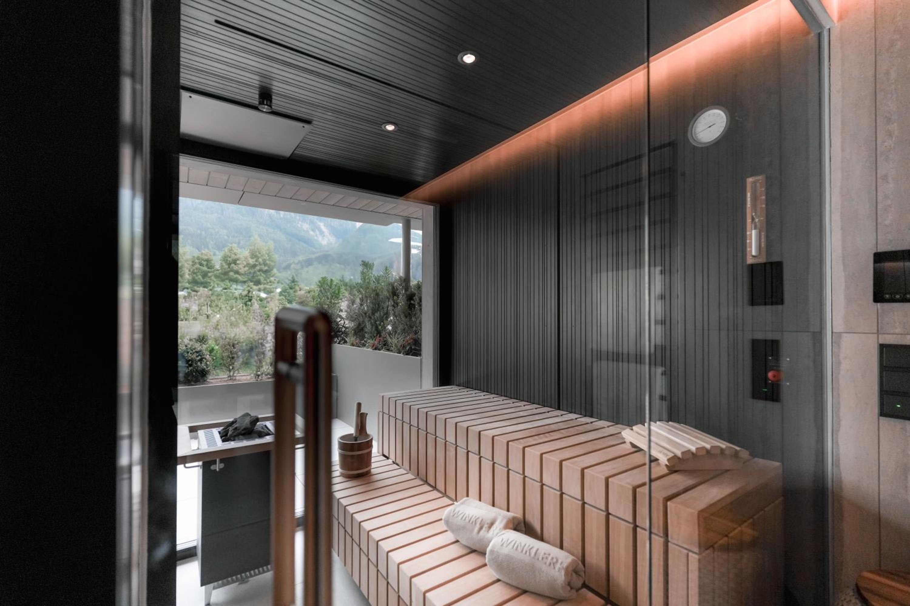 Suite with Sauna - Photo 2