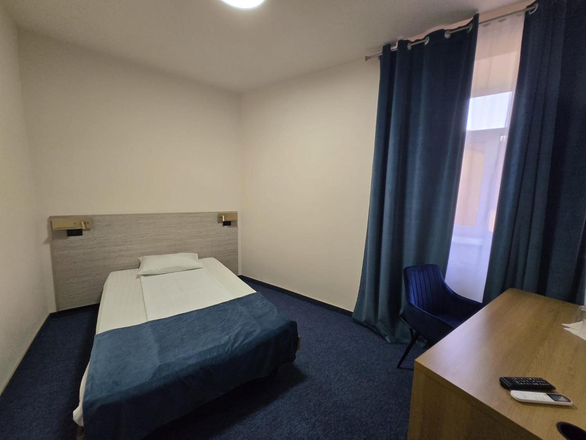 Deluxe Single Room