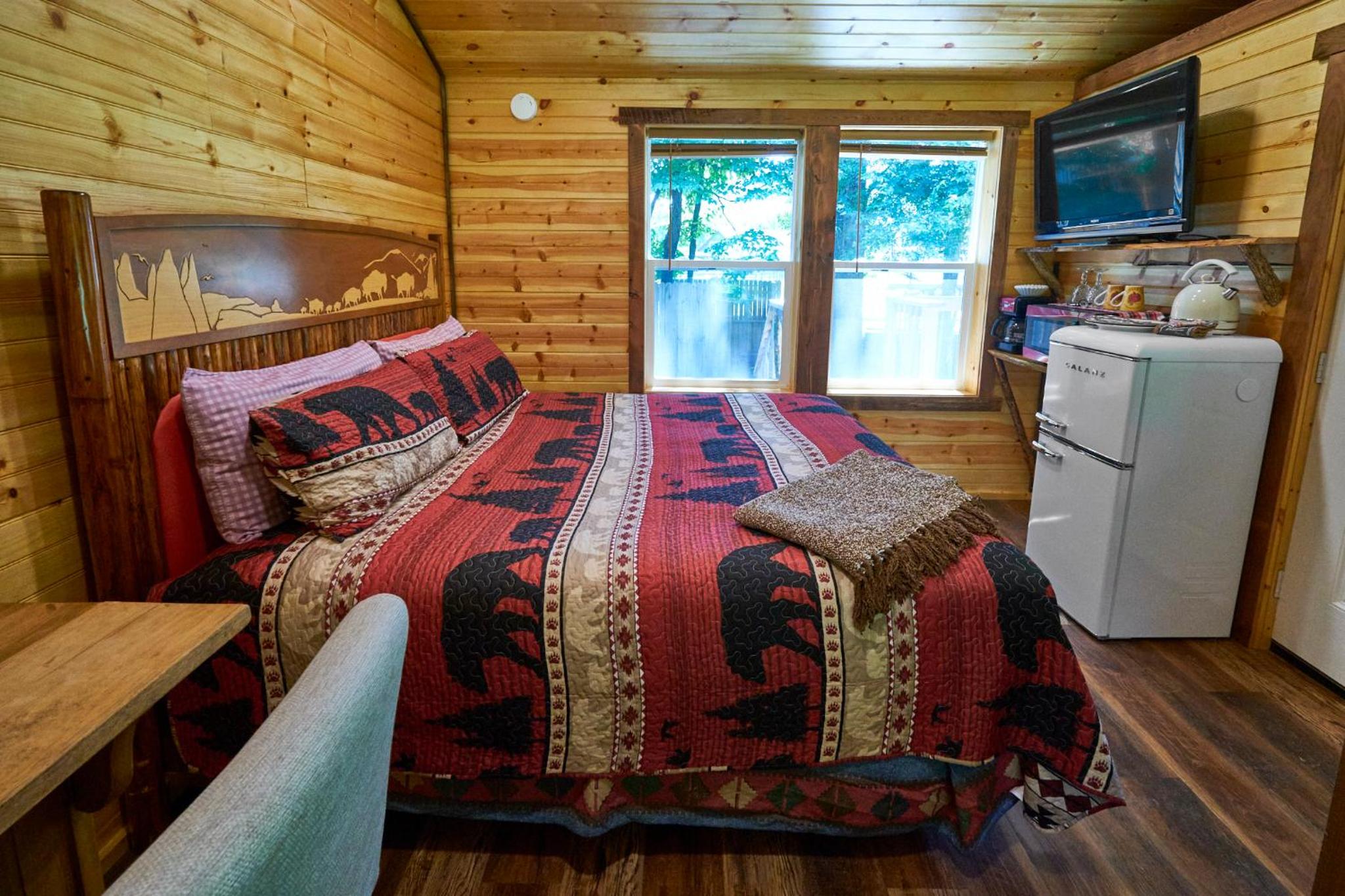 Deluxe King Suite