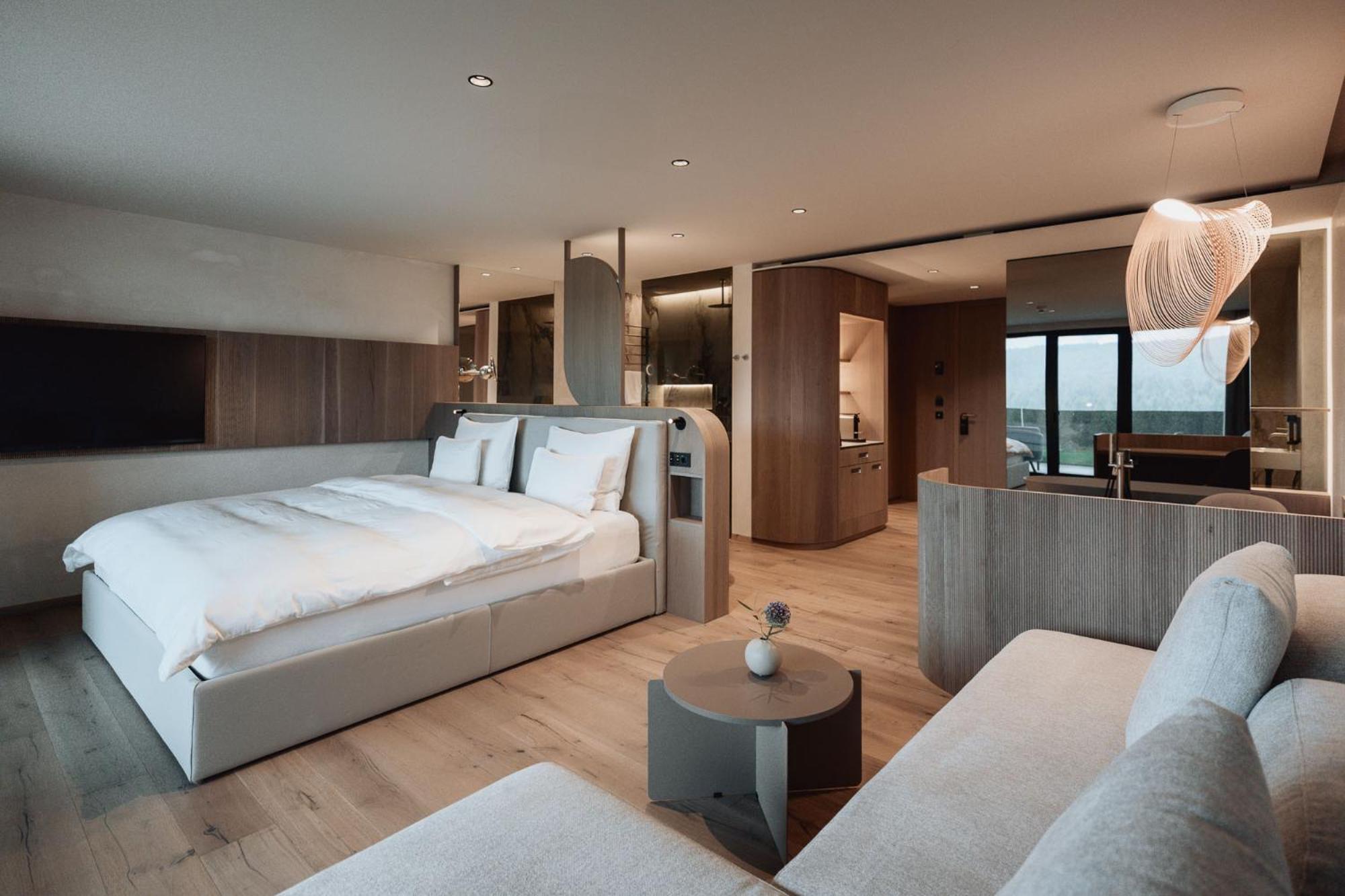 Suite with Terrace - Photo 8