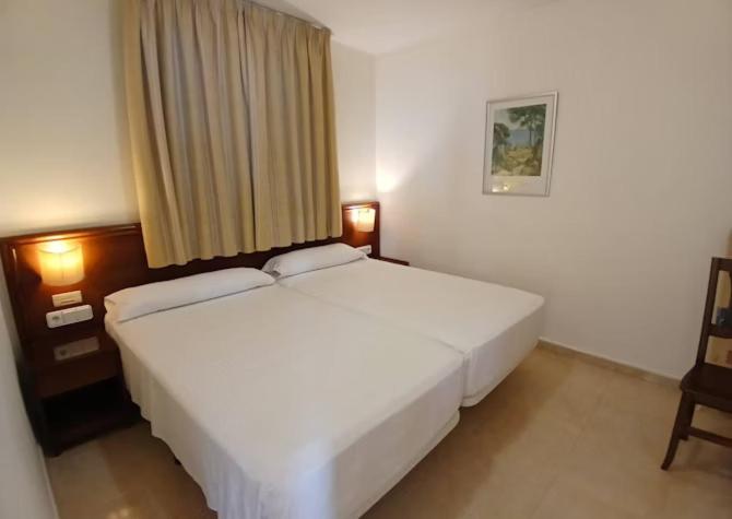 One-Bedroom Apartment with Sea View (3 Adults) photo 2