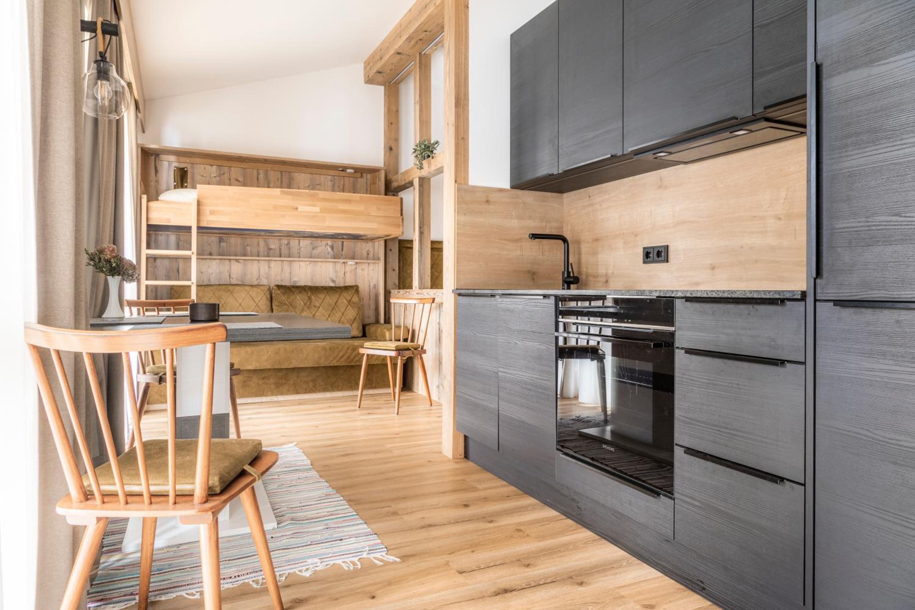 One-Bedroom Apartment with Garden View photo 3
