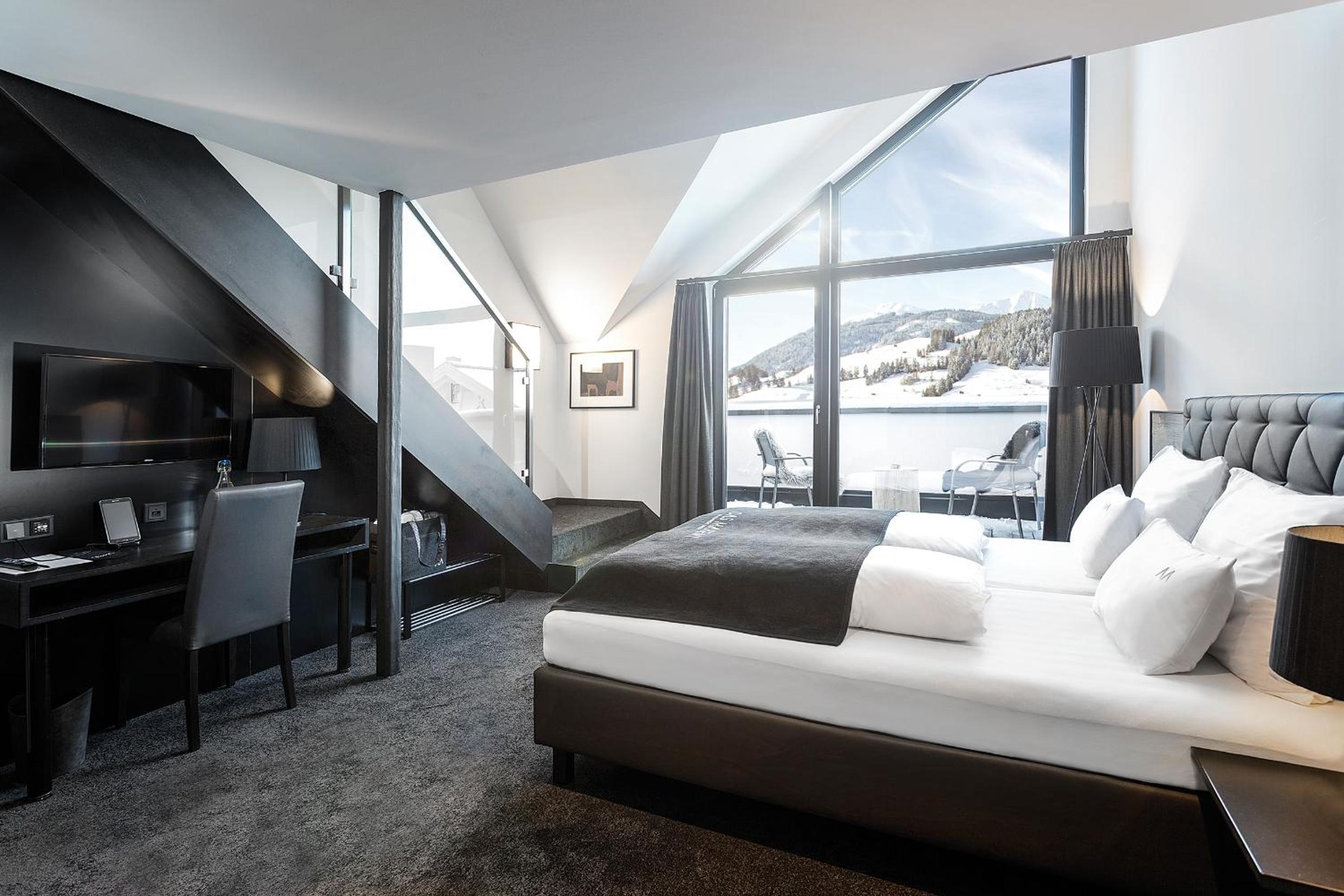 Loft Suite with Sofa Bed - Photo 1