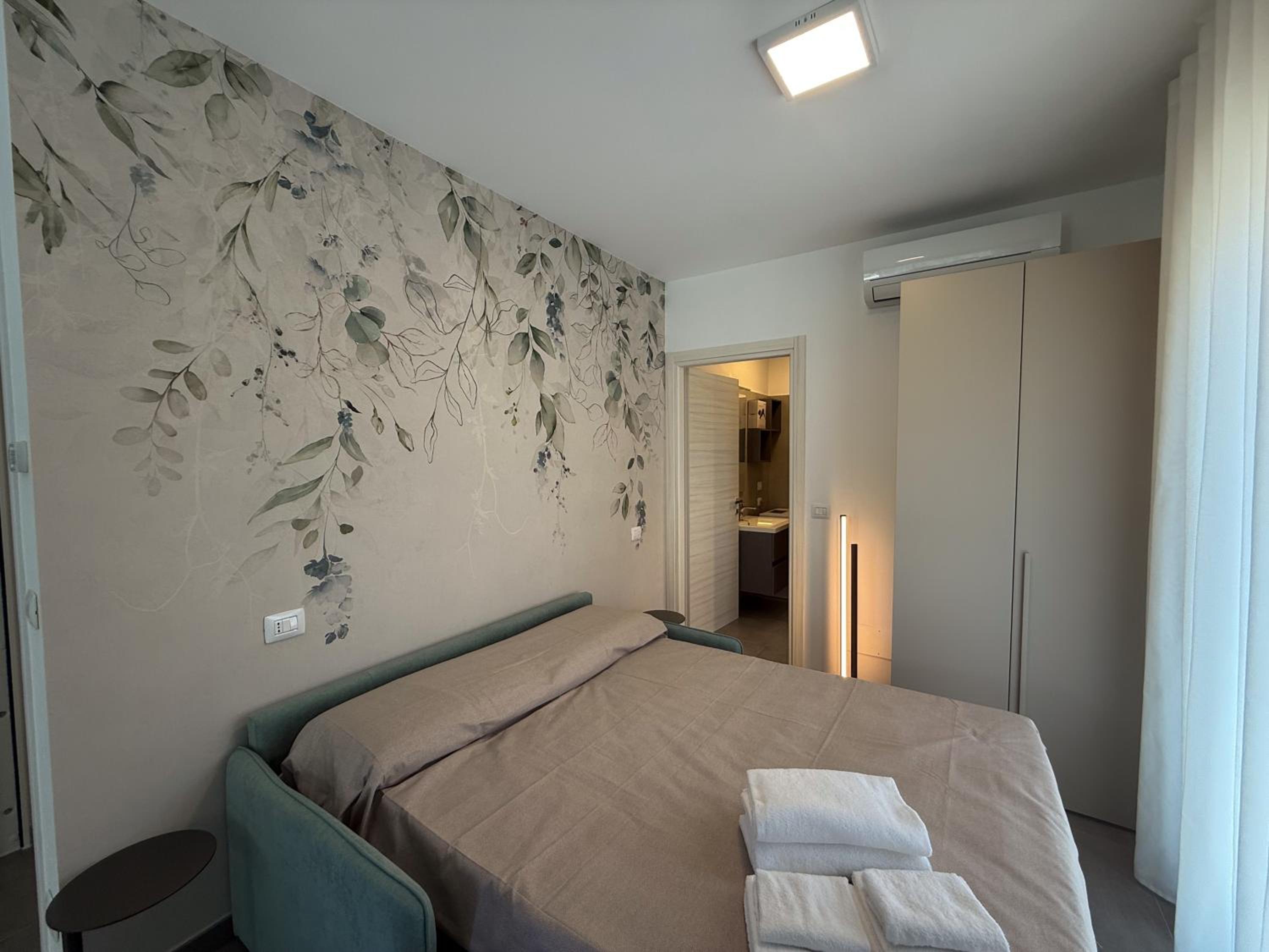 Studio Apartment with Balcony