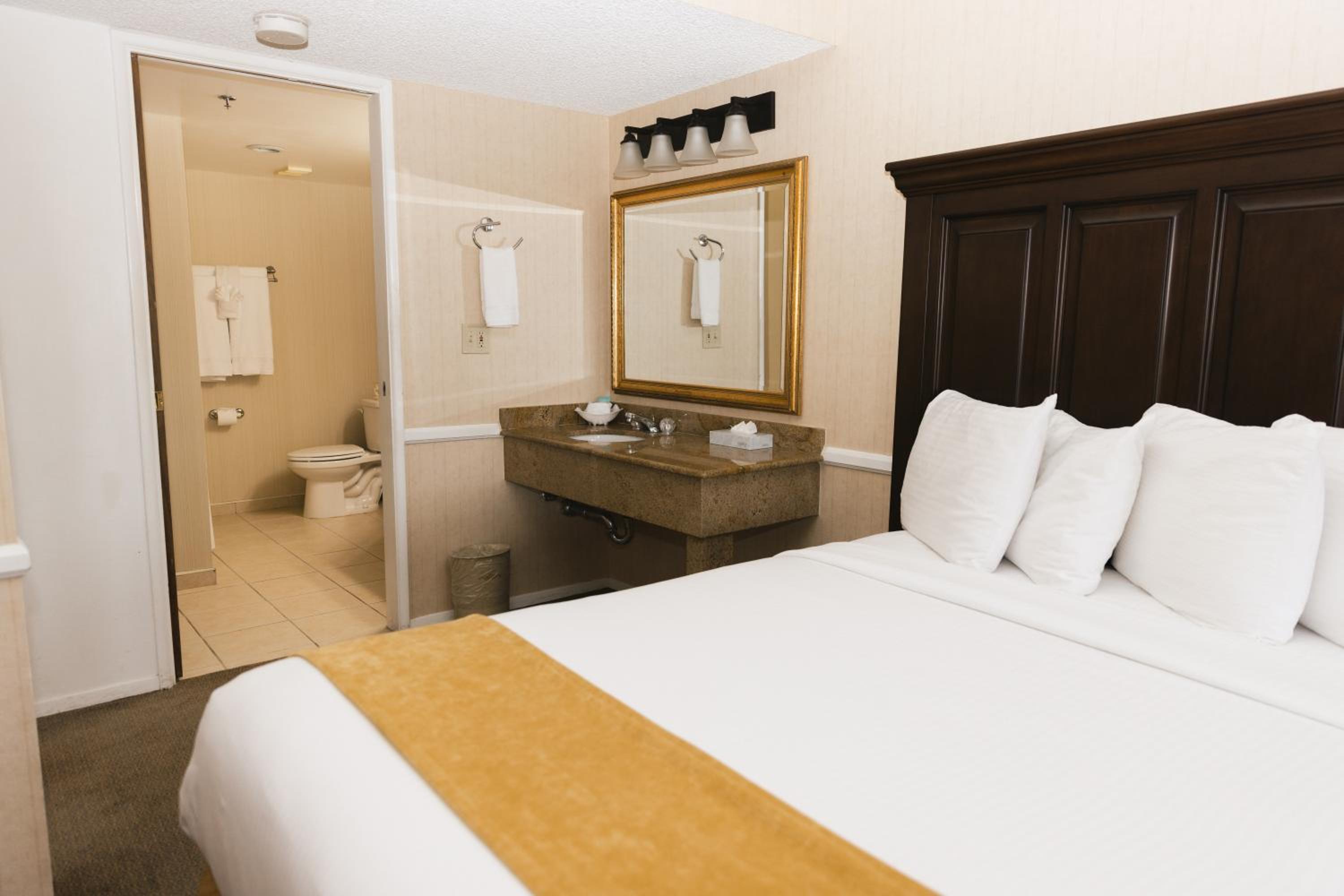 Executive Tower, Grand Suite, 2 Queen Beds - Photo 4