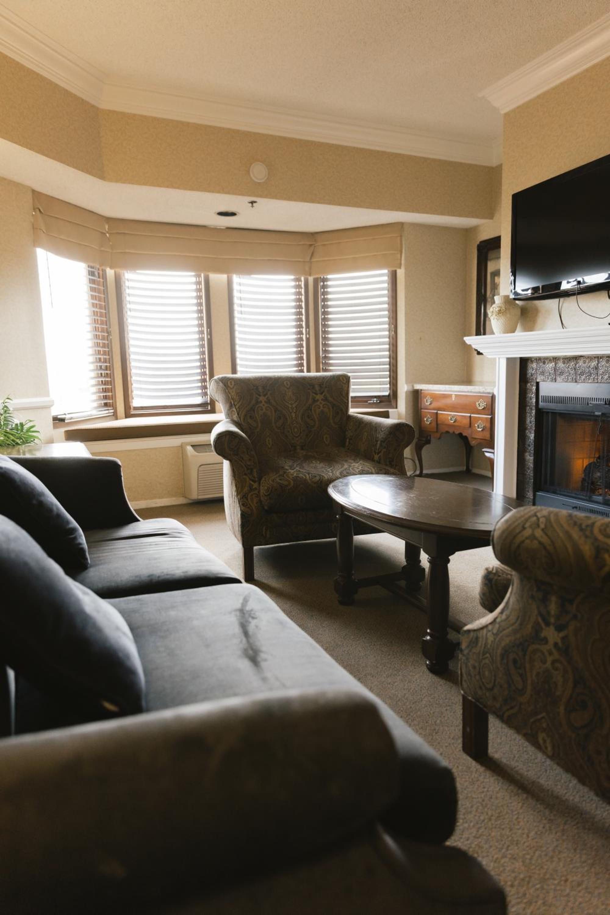 Executive Tower, Grand Suite, 2 Queen Beds - Photo 9