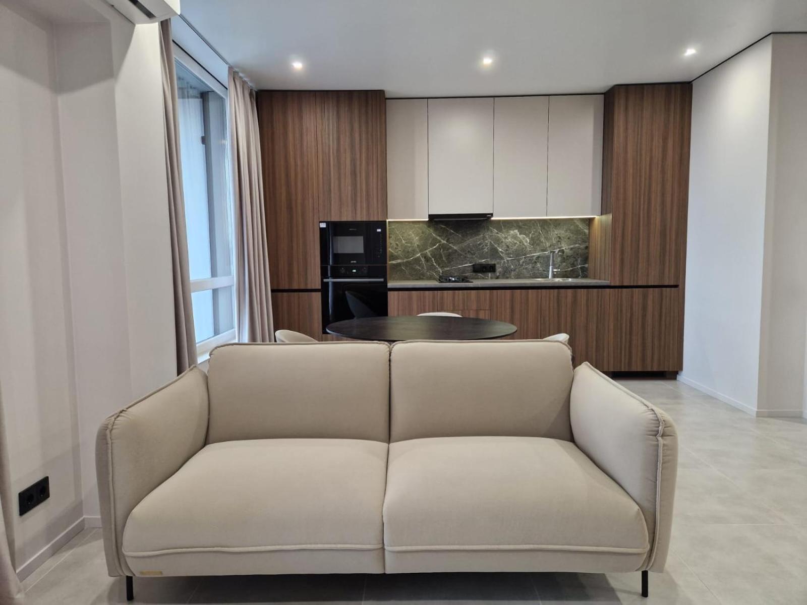 Apartment with View and Balcony photo 1