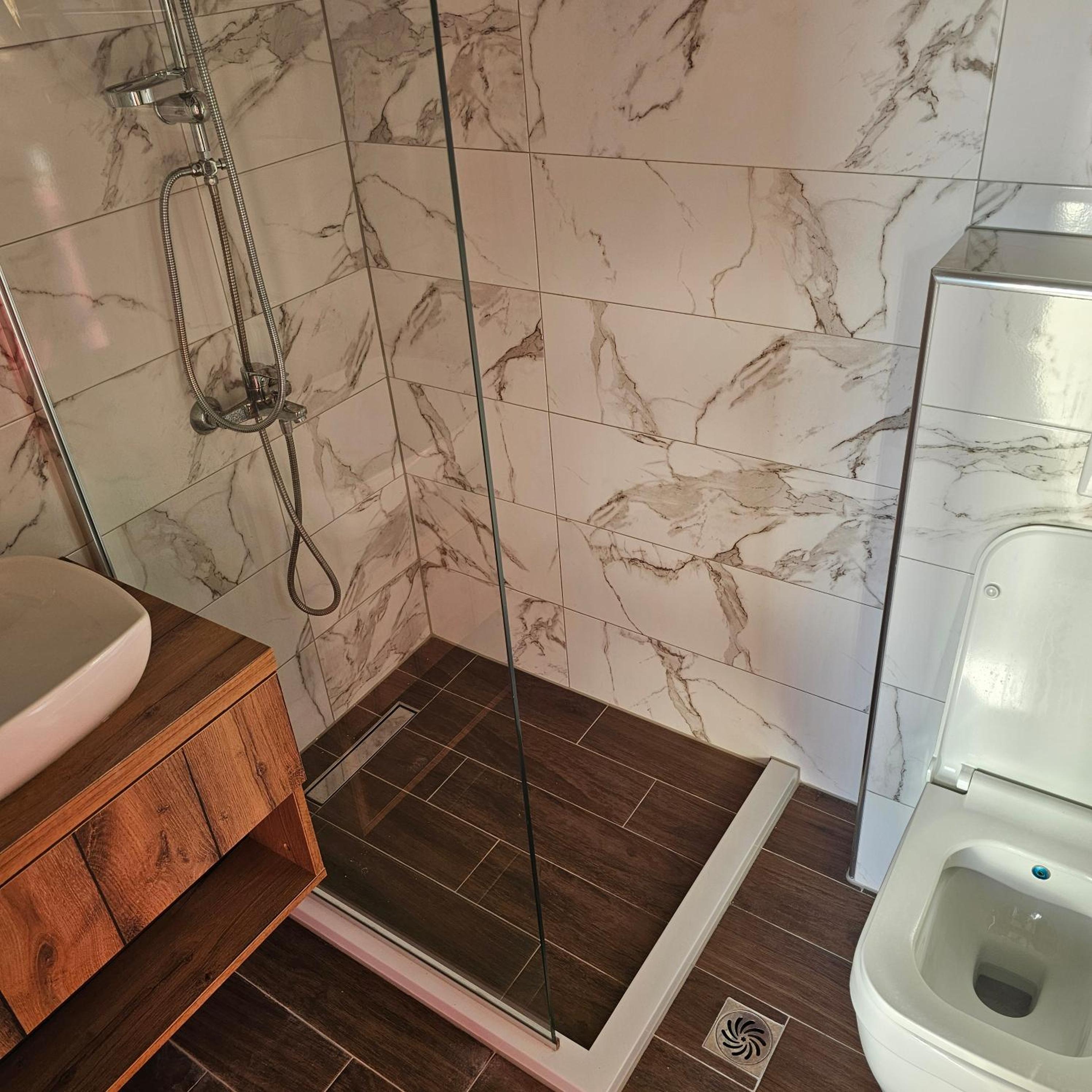 One-Bedroom Apartment with Terrace photo 3
