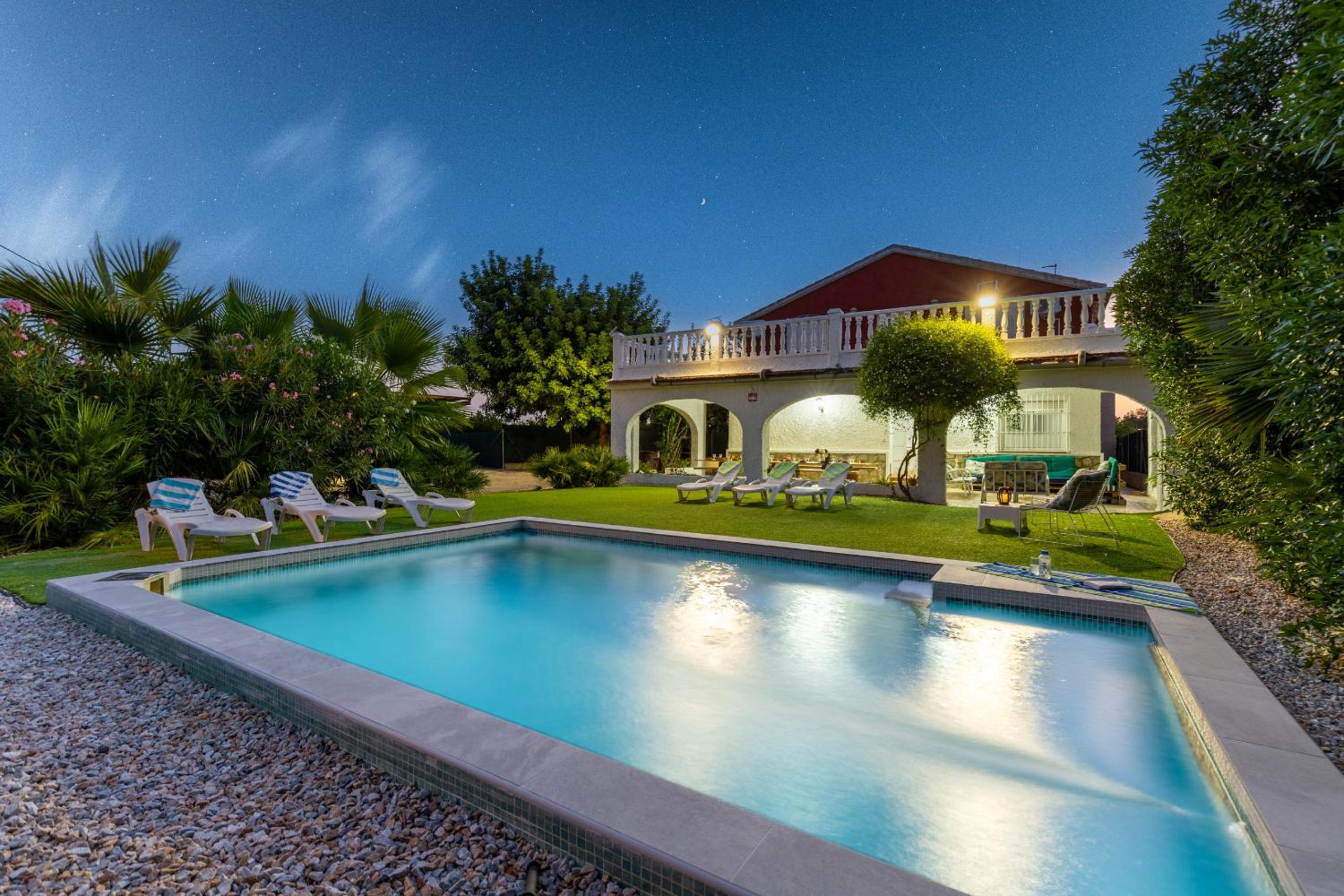 Villa photo 2